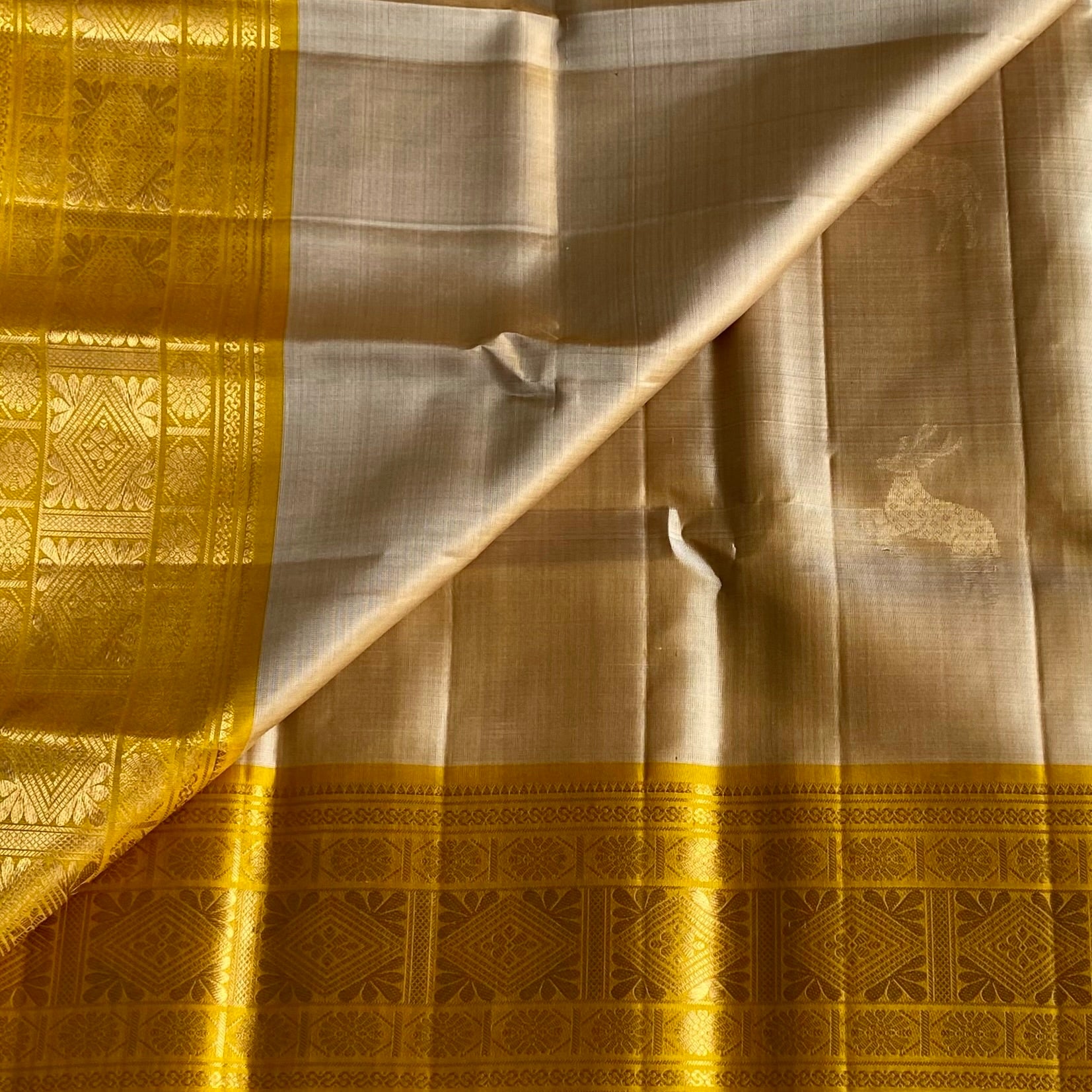 Champagne Beige Designer Pure Silk Saree With Mustard Yellow Pallu