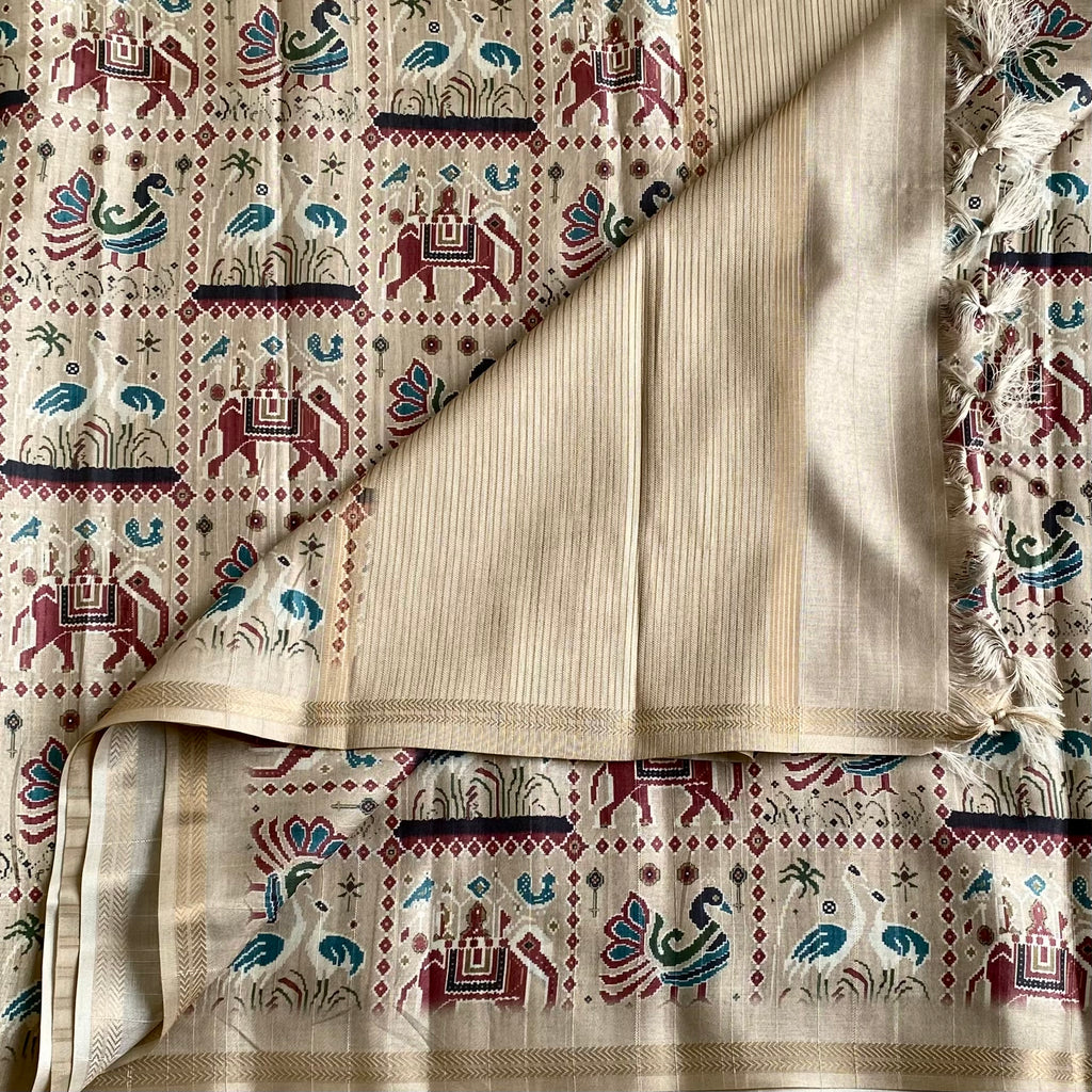 Champagne Beige Soft Tussar Silk Saree With Maroon Block Motifs