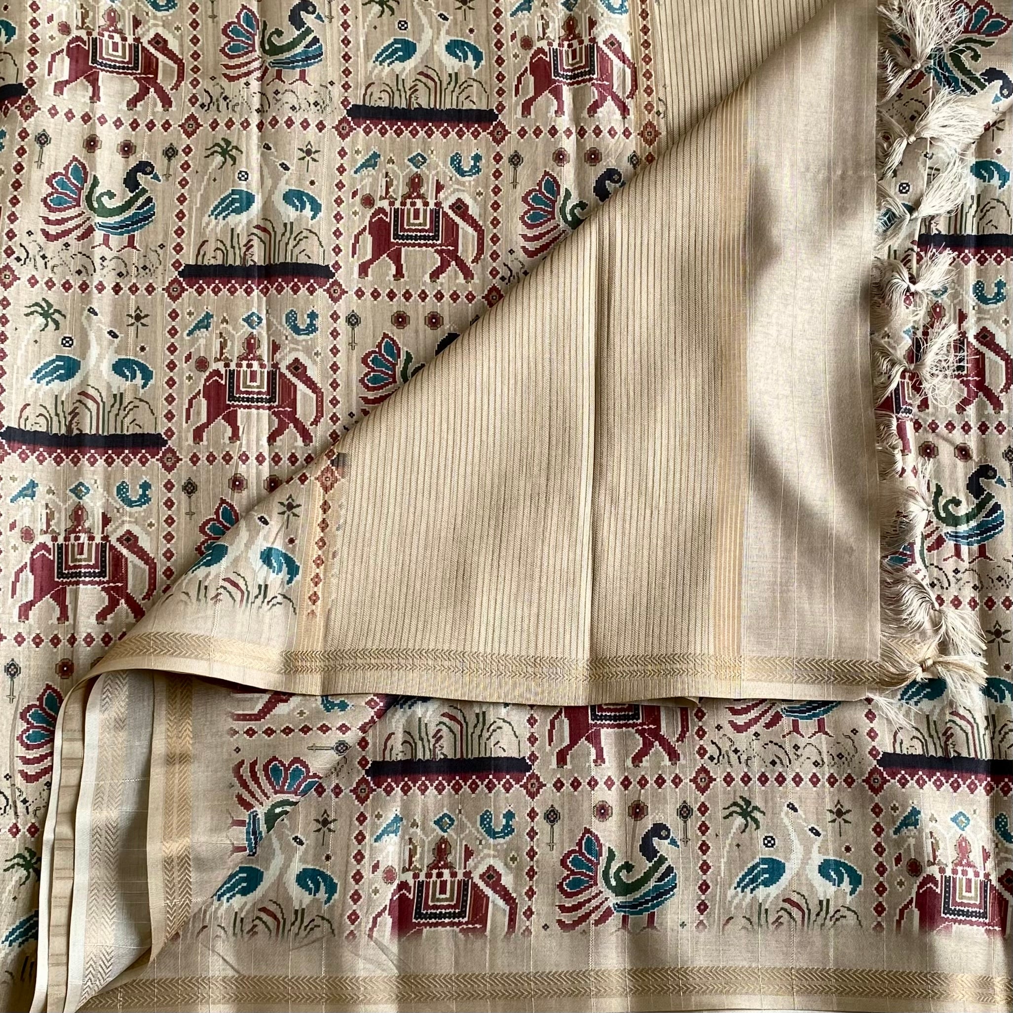 Champagne Beige Soft Tussar Silk Saree With Maroon Block Motifs