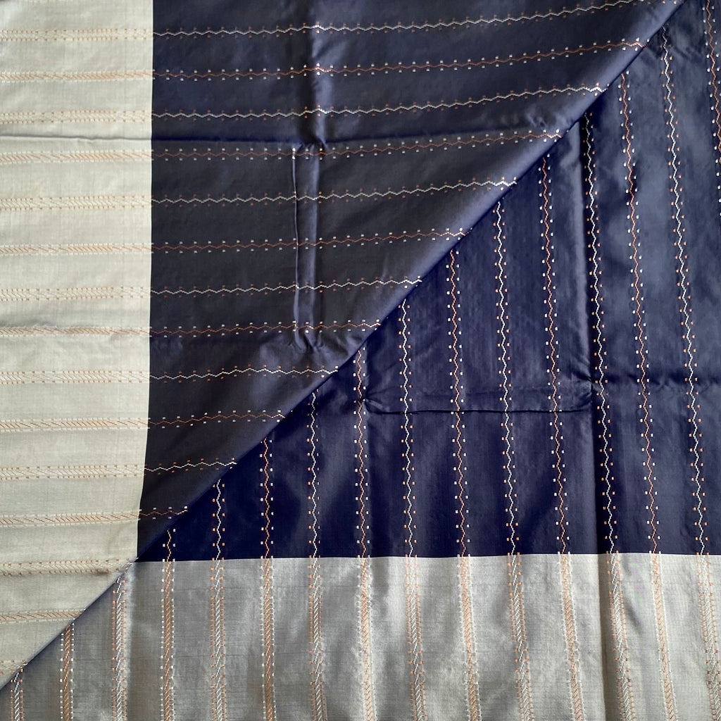 Midnight Navy Soft Mixed Silk Saree With Silver Gray Pallu