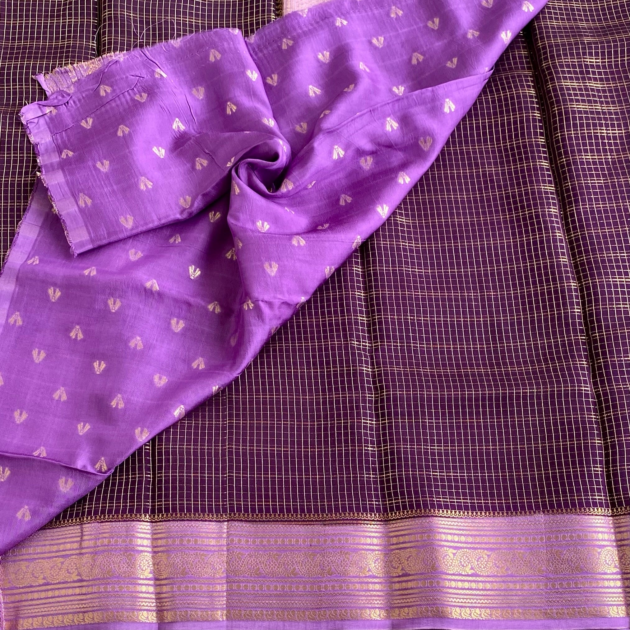 Deep Purple Soft Tussar Silk Saree With Lilac Pallu And Gold Border