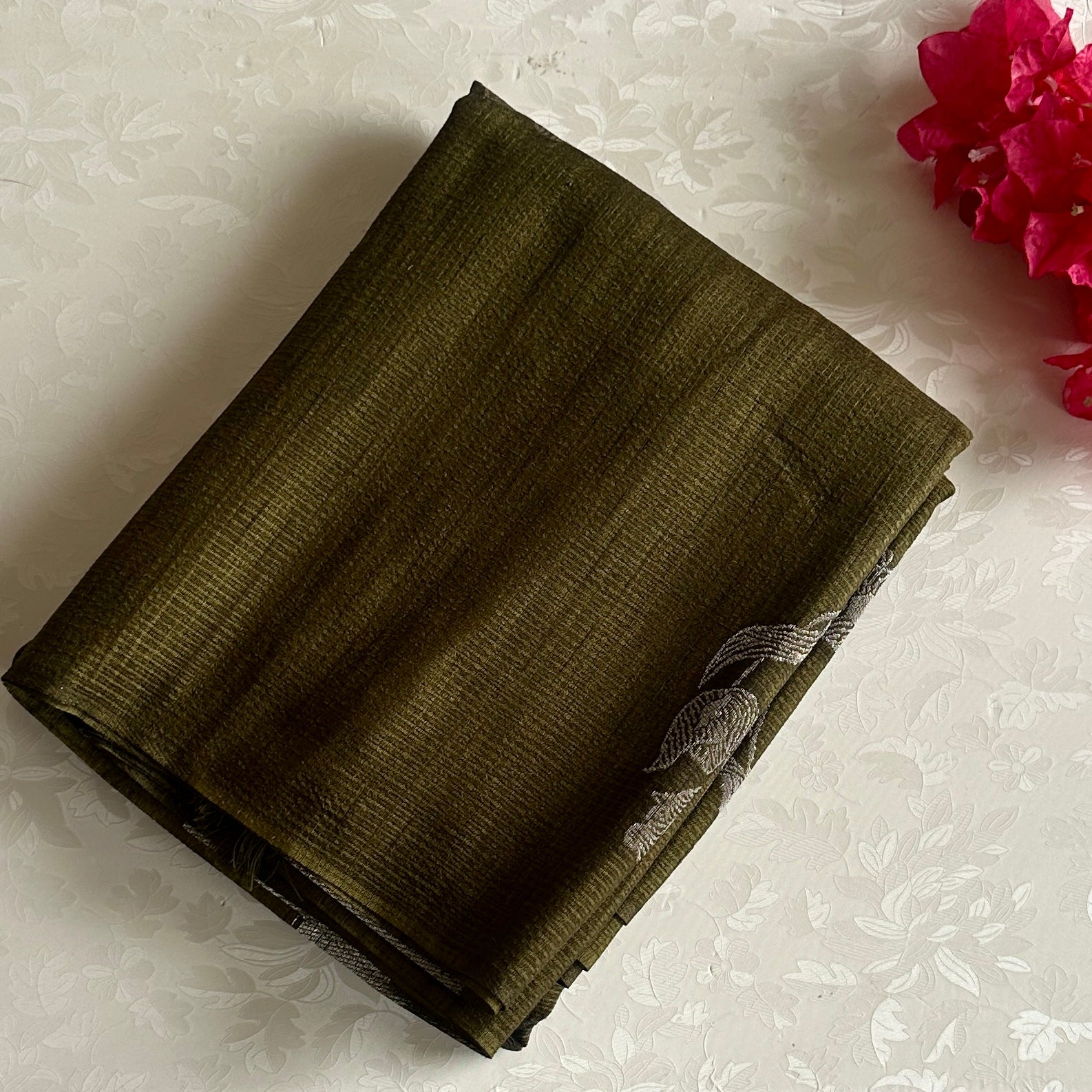 Olive Green Soft Tussar Cotton Saree With Metallic Gold Pallu
