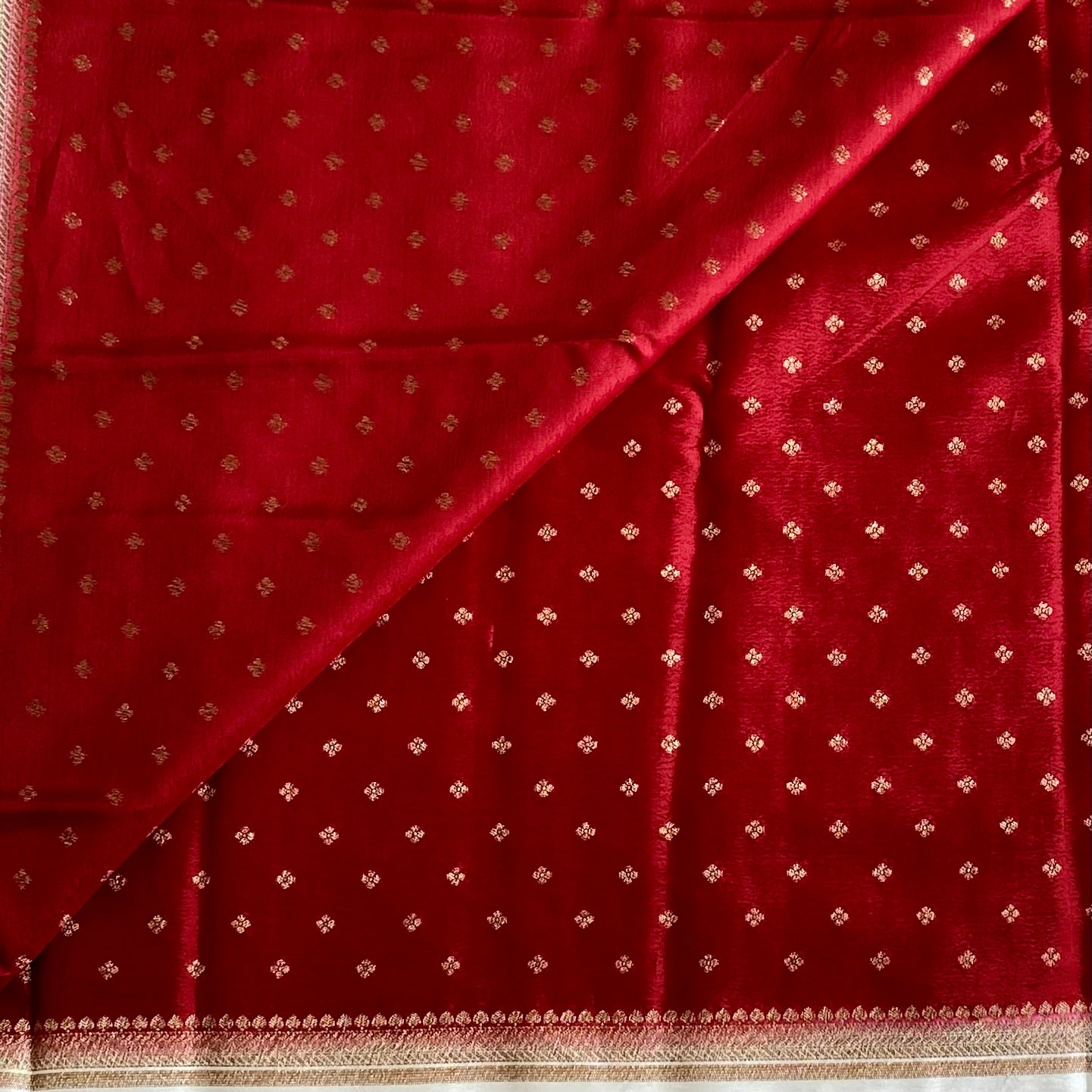 Deep Crimson Banarasi Soft Crepe Silk With Antique Ivory Pallu