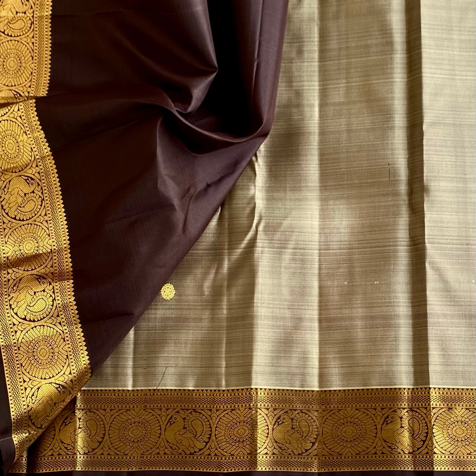 Metallic Grey Kanjeevaram Pure Zari Silk Saree With Chocolate Brown Pallu