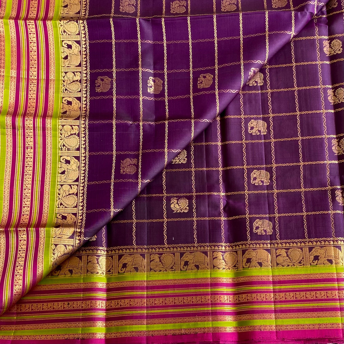 Deep Purple Checkered Designer Pure Silk Saree With Magenta Pallu