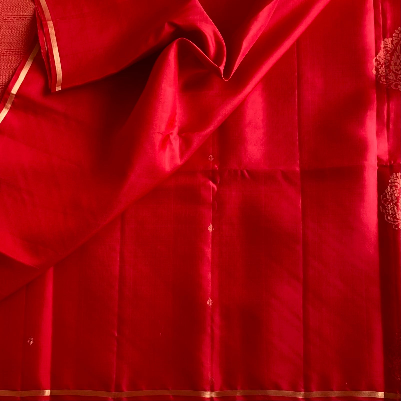 Crimson Red Designer Pure Silk Saree With Antique Gold Jaal