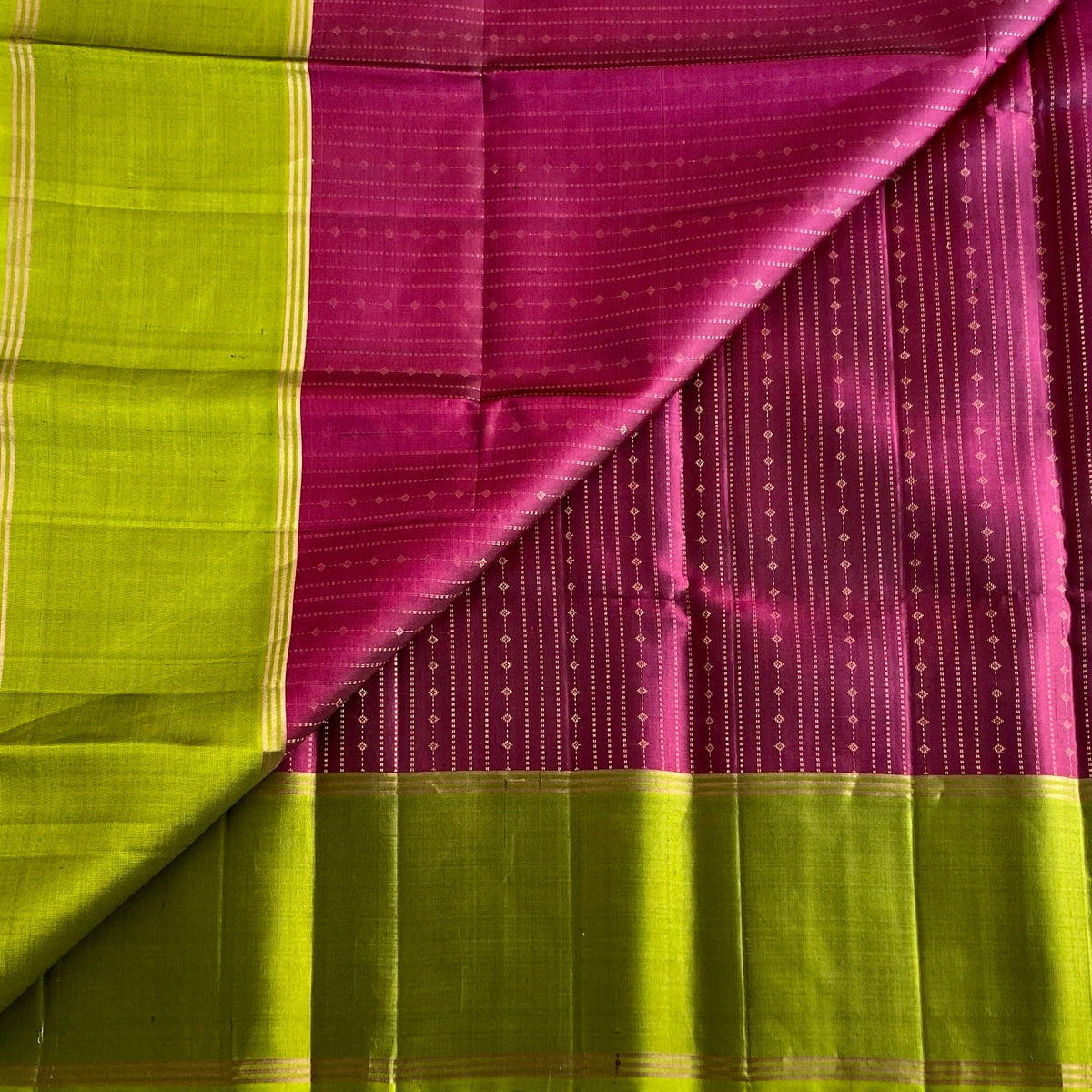 Berry Magenta Designer Pure Silk Saree With Stunner Green Pallu