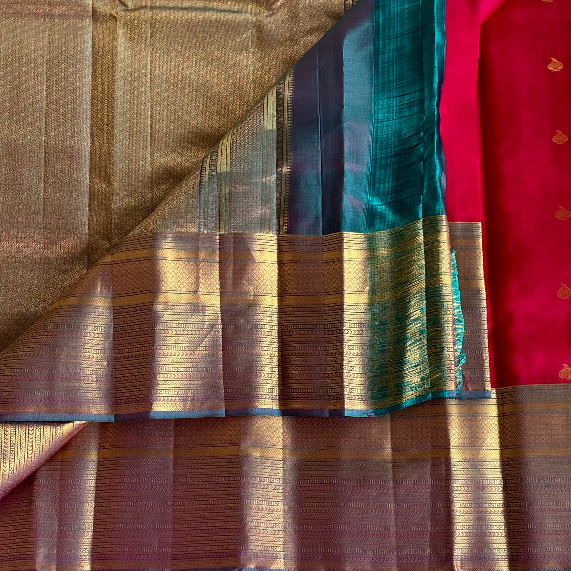 Bronze Brown Designer Pure Silk Saree With Rani Pink Pallu