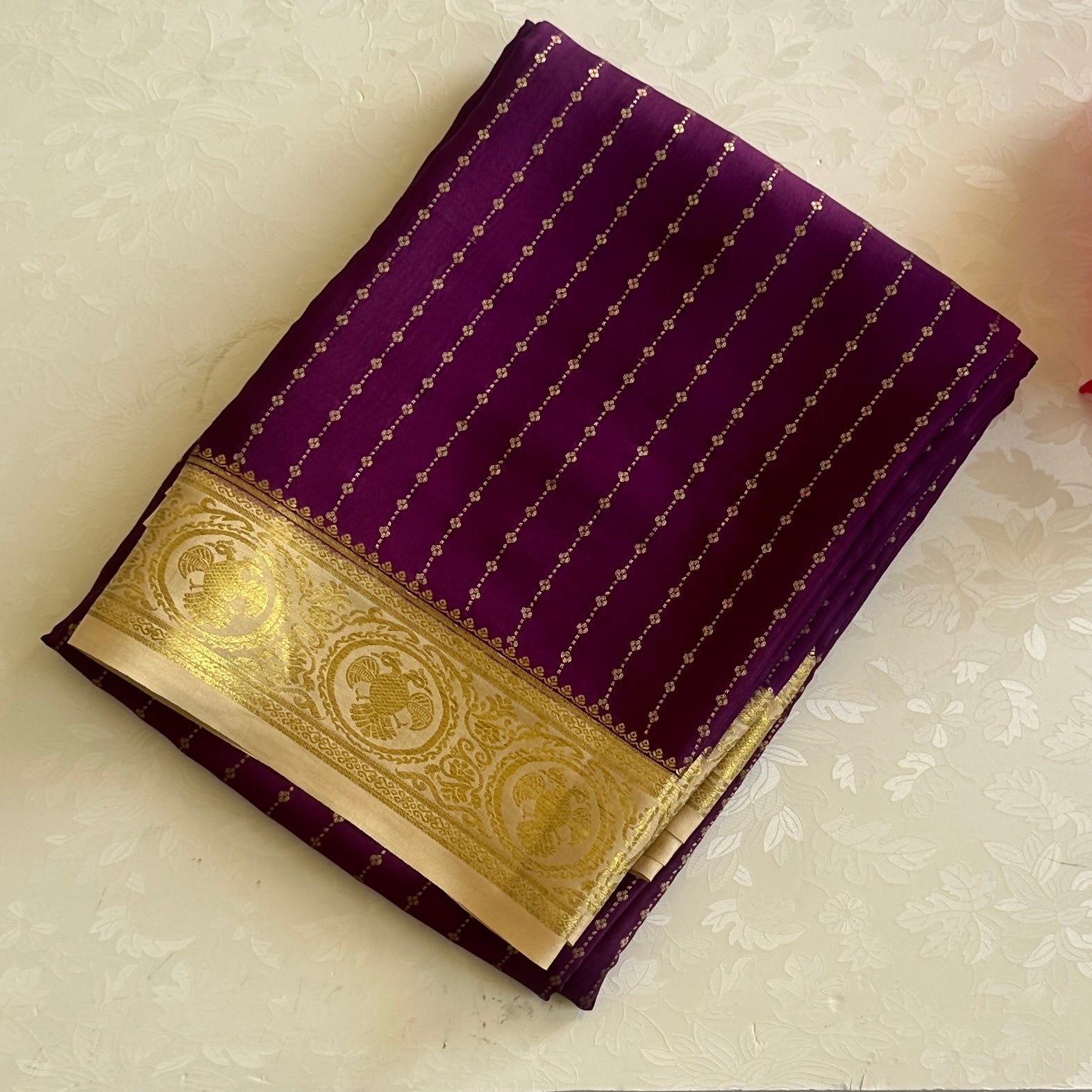 Plum Purple Saree Gold Border Vertical Dotted Motif Traditional Wear