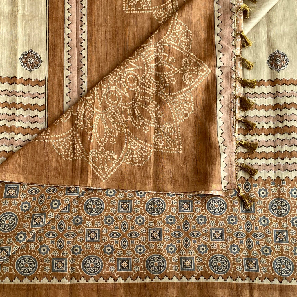 Champagne Beige Soft Tussar Silk Saree With Copper Brown Pallu