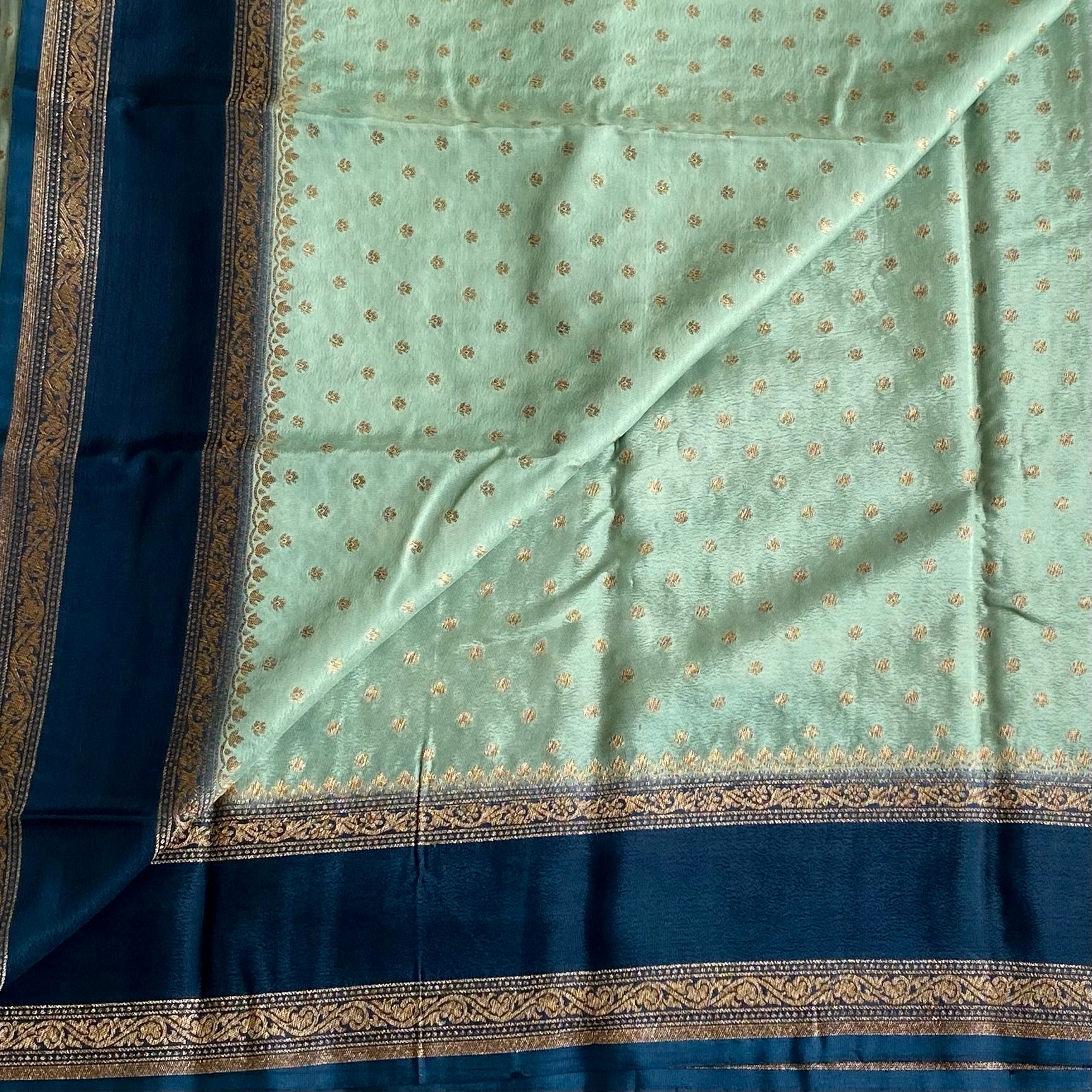 Mint Green Banarasi Crepe Silk Saree With Peacock Blue Pallu