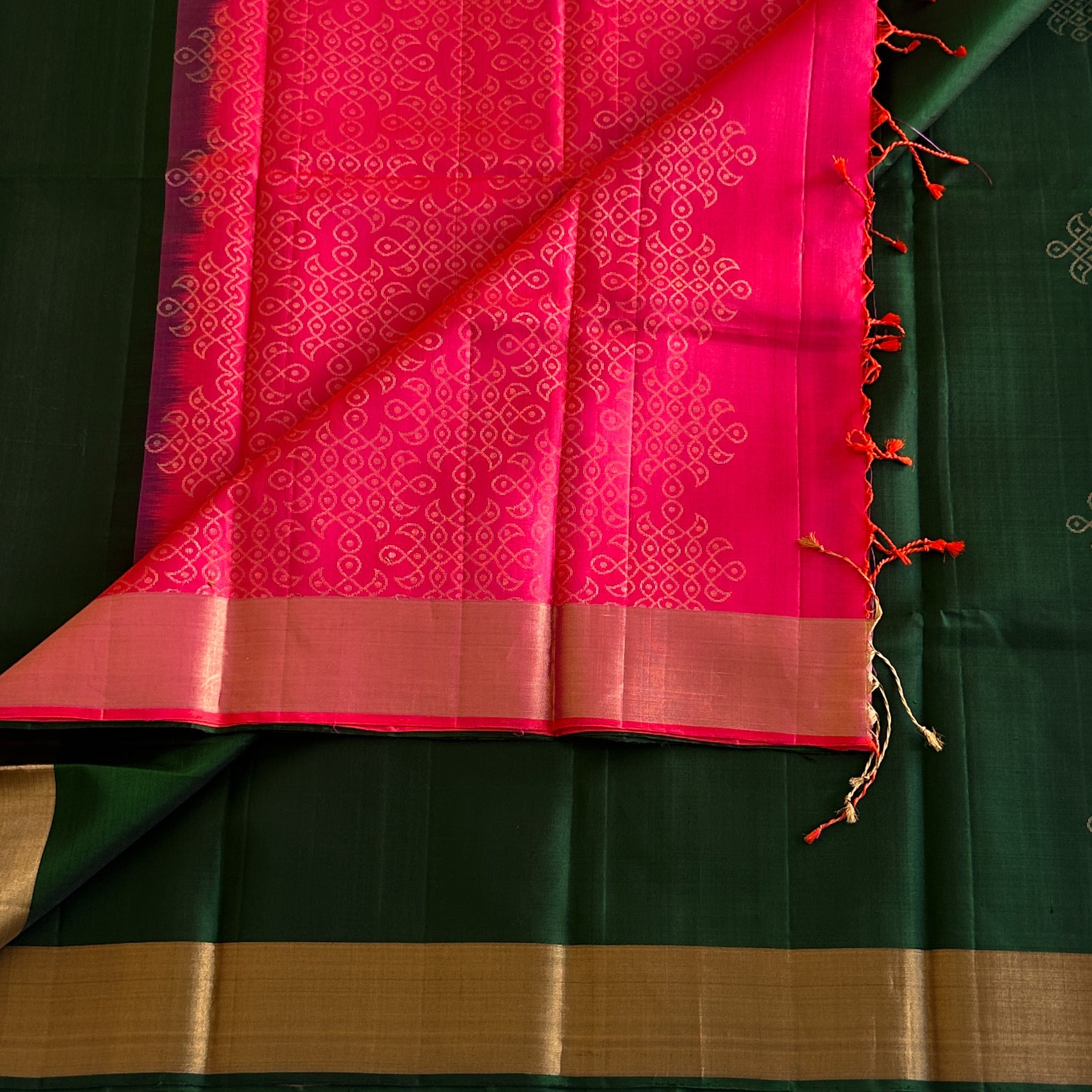 Forest Green Fuchsia Silk Saree Geometric Buta Gold Zari Border