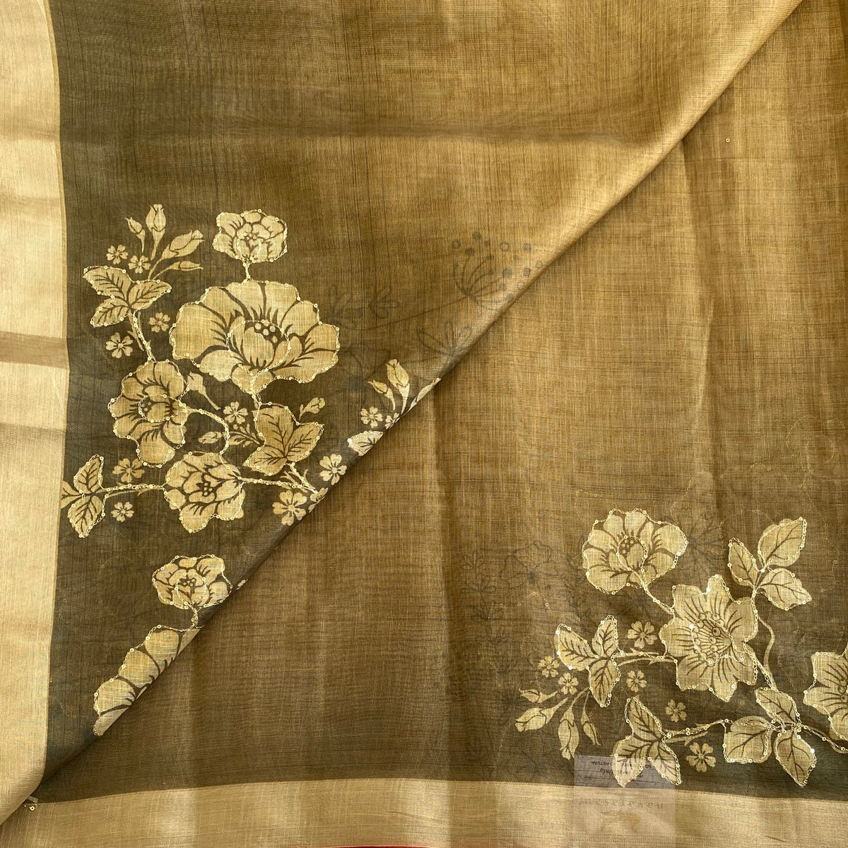 Olive Brown Soft Linen Saree With Floral Gray Pallu