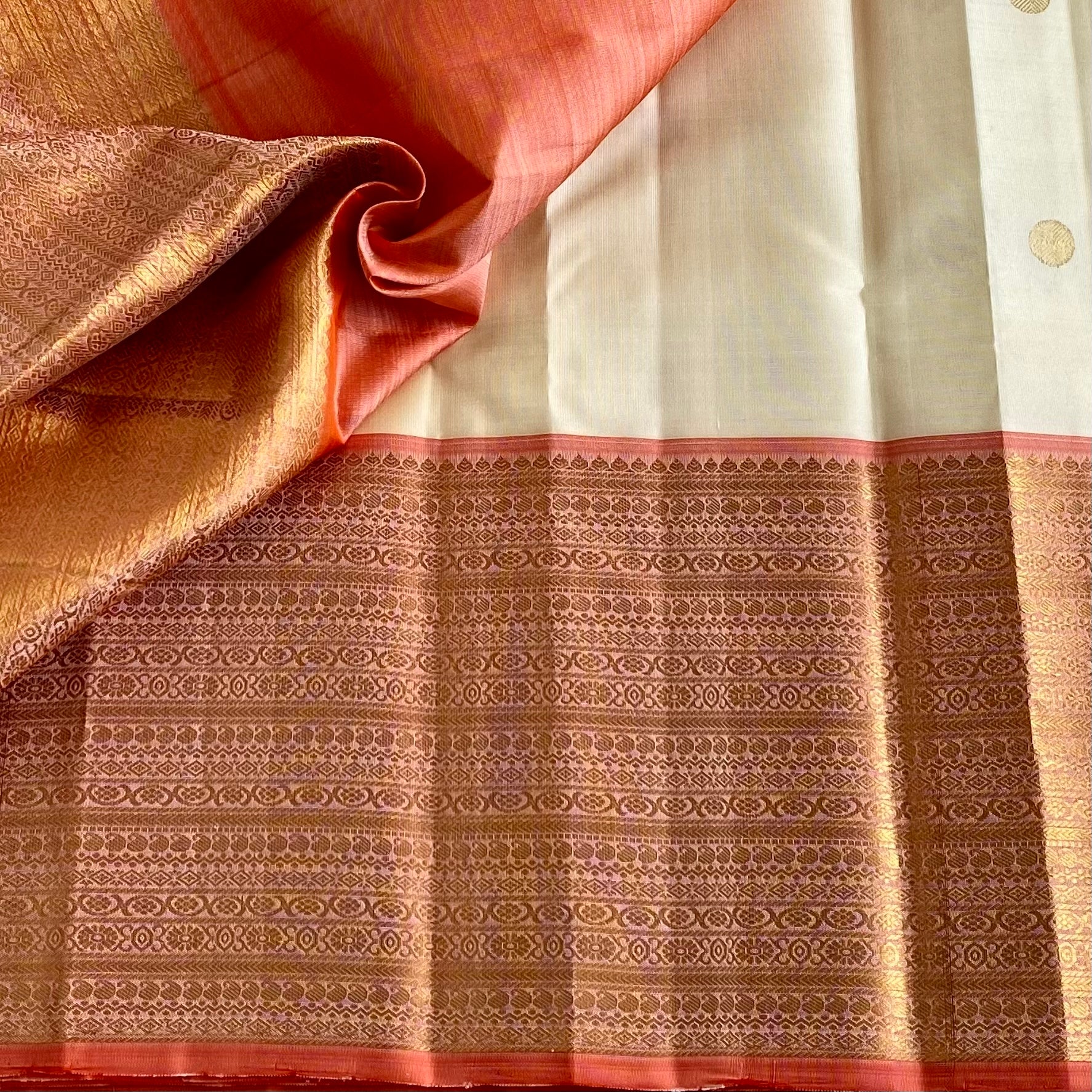 Ivory Dream With Pastel Peach Kanjeevaram Pure Zari Silk Saree