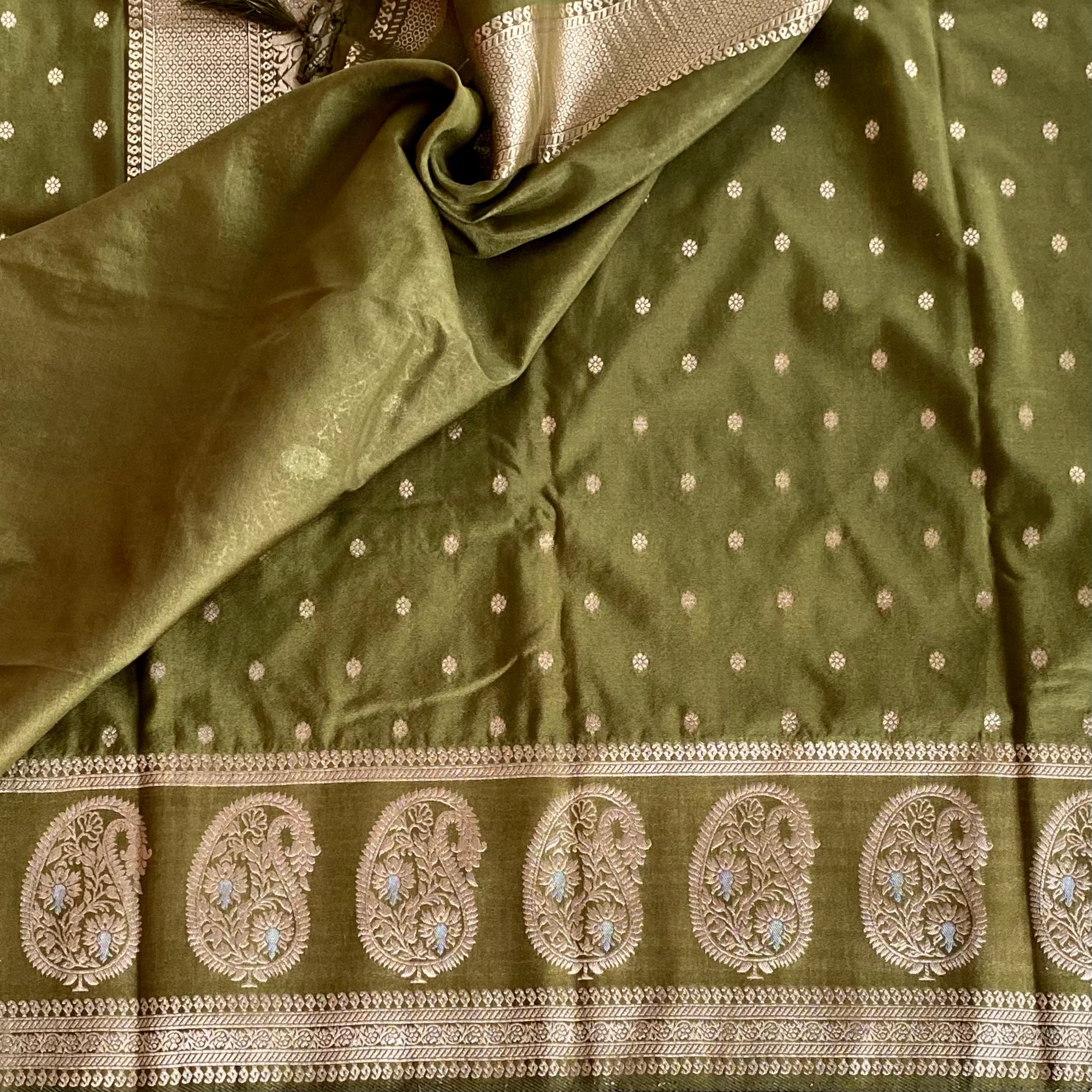 Olive Green Banarasi Style Saree Champagne Pallu Antique Gold Zari