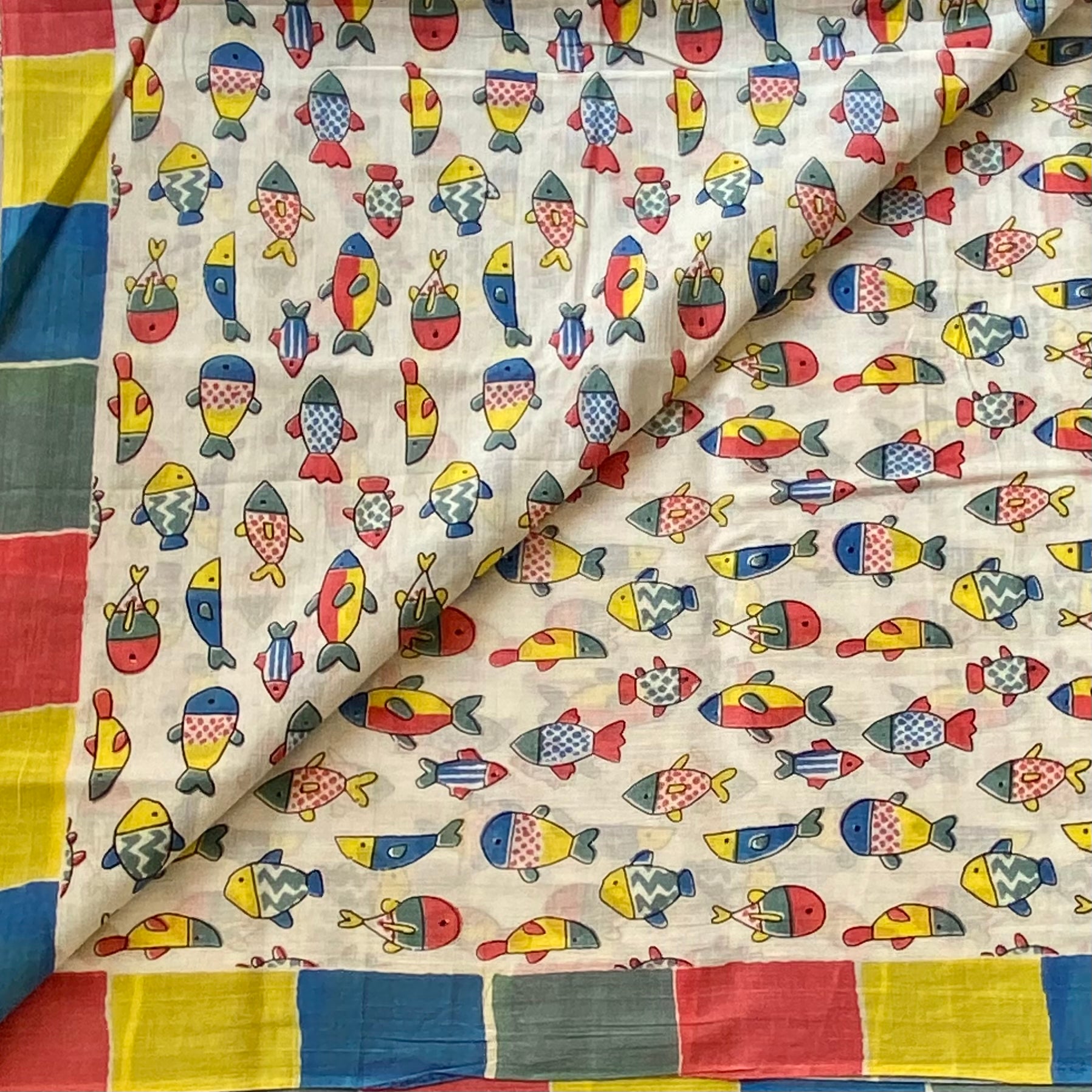 Ecru Printed Cotton Saree Multicolor Fish Paisley Border Floral Pallu