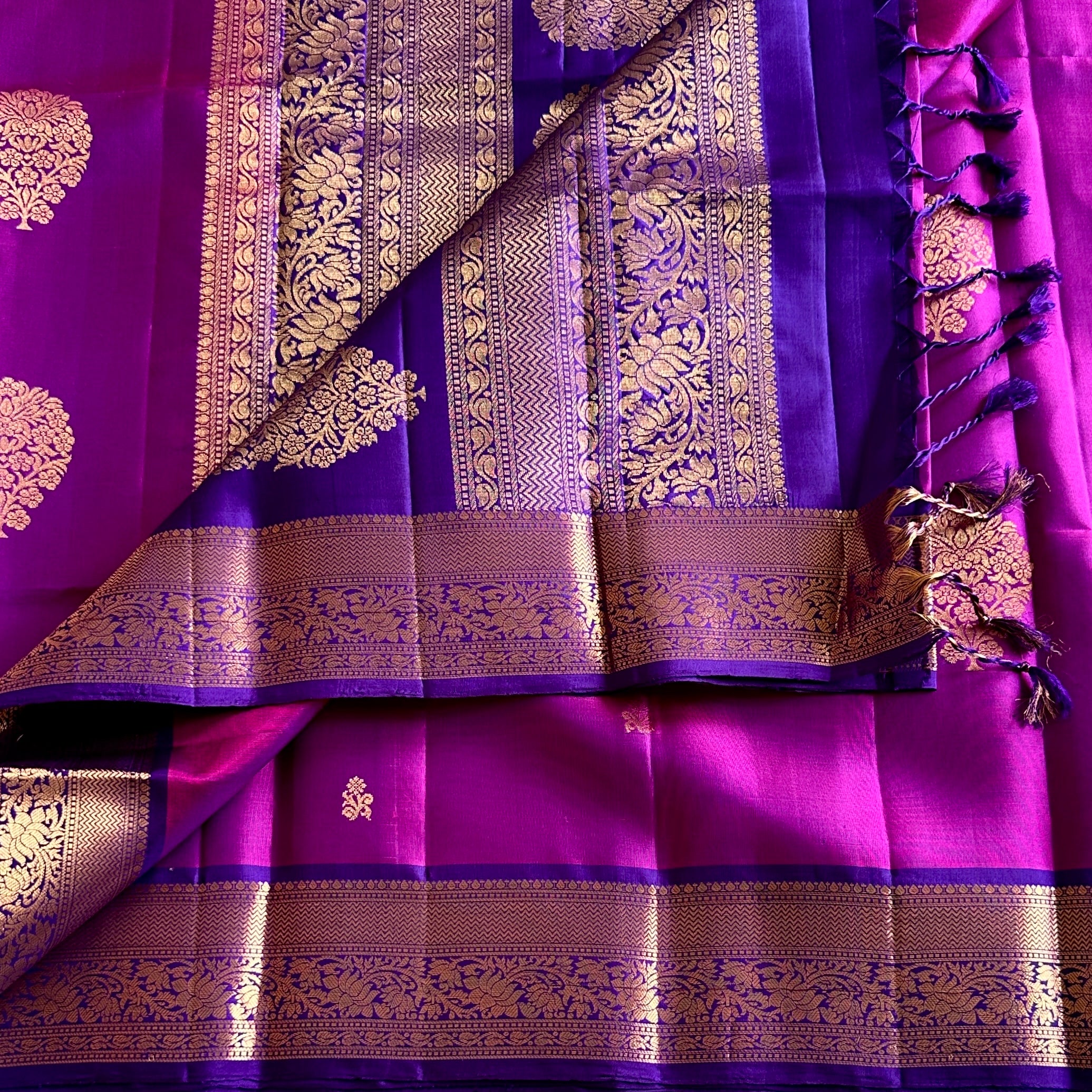Royal Magenta Designer Pure Silk with Indio Purple Zari Border Contrast Pallu