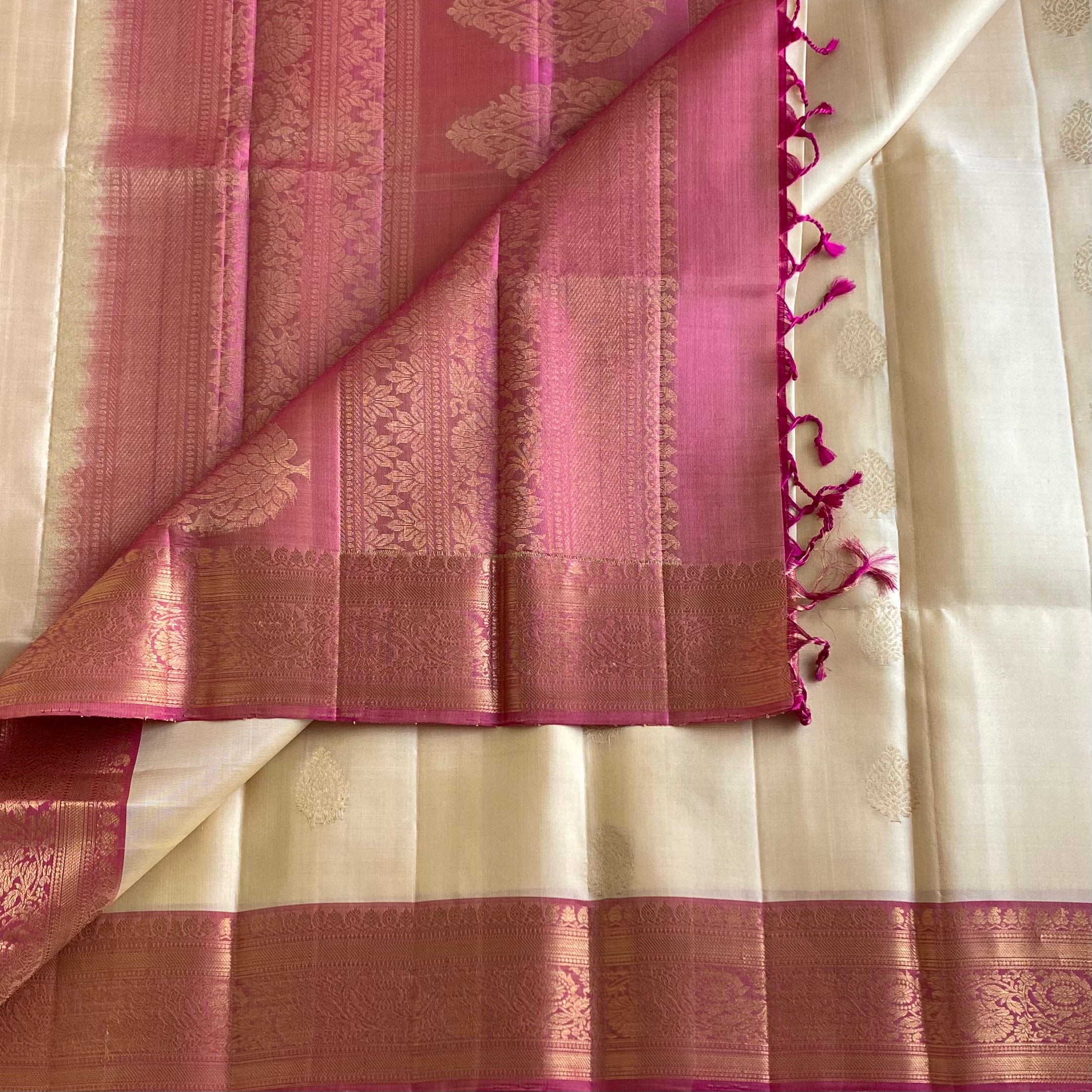 Cream Beige Designer Pure Silk Saree With Rich Rose Pink Pallu