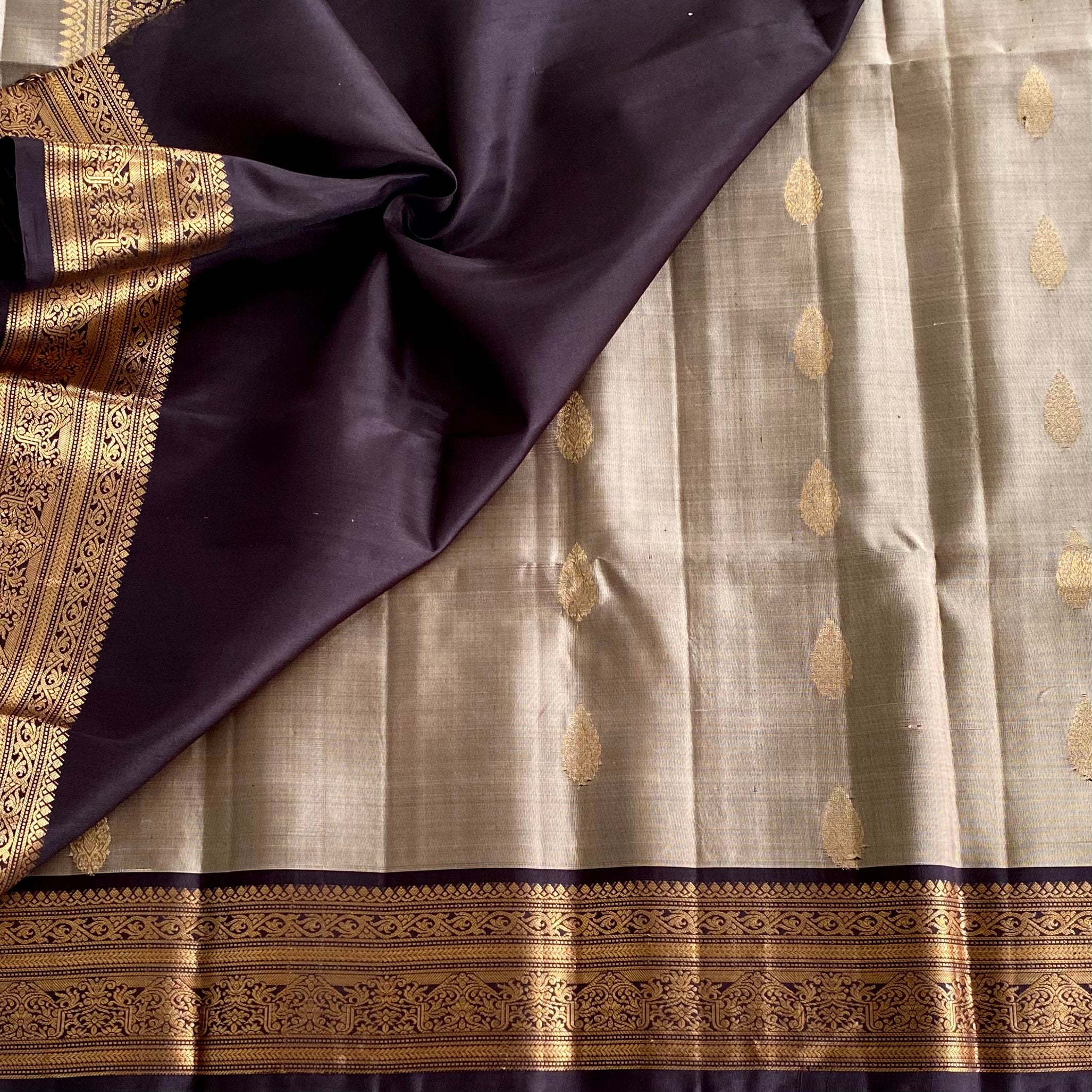 Antique Metallic Beige Designer Pure Silk Saree With Chocolate Brown Pallu