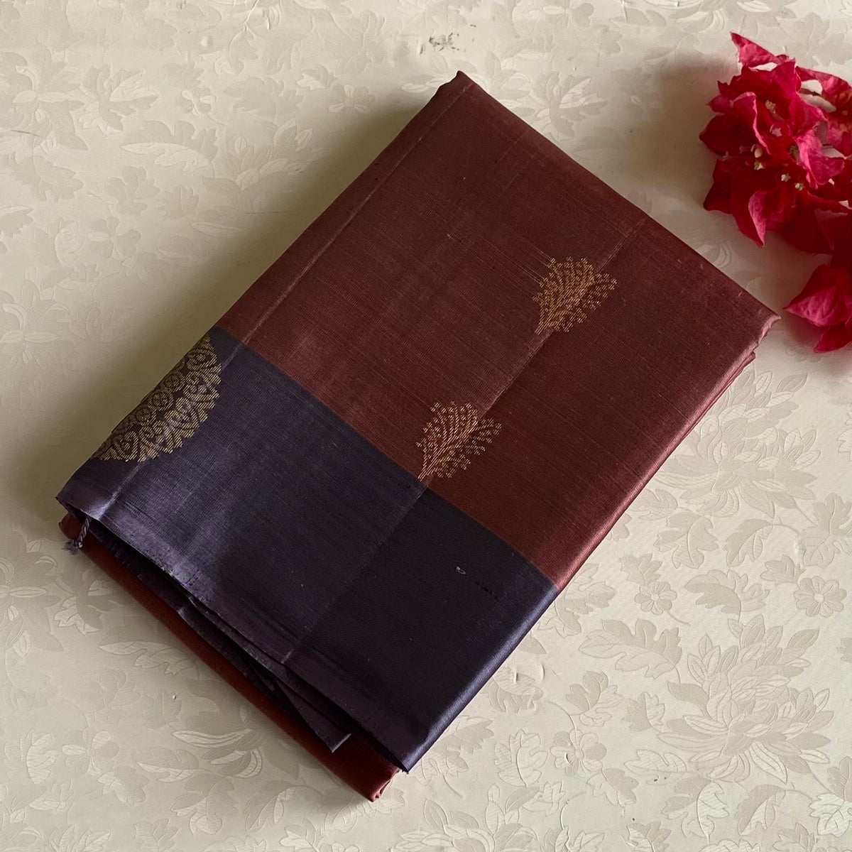 Dusky Mauve Designer Pure Silk Saree With Greyish Lavender Contrast