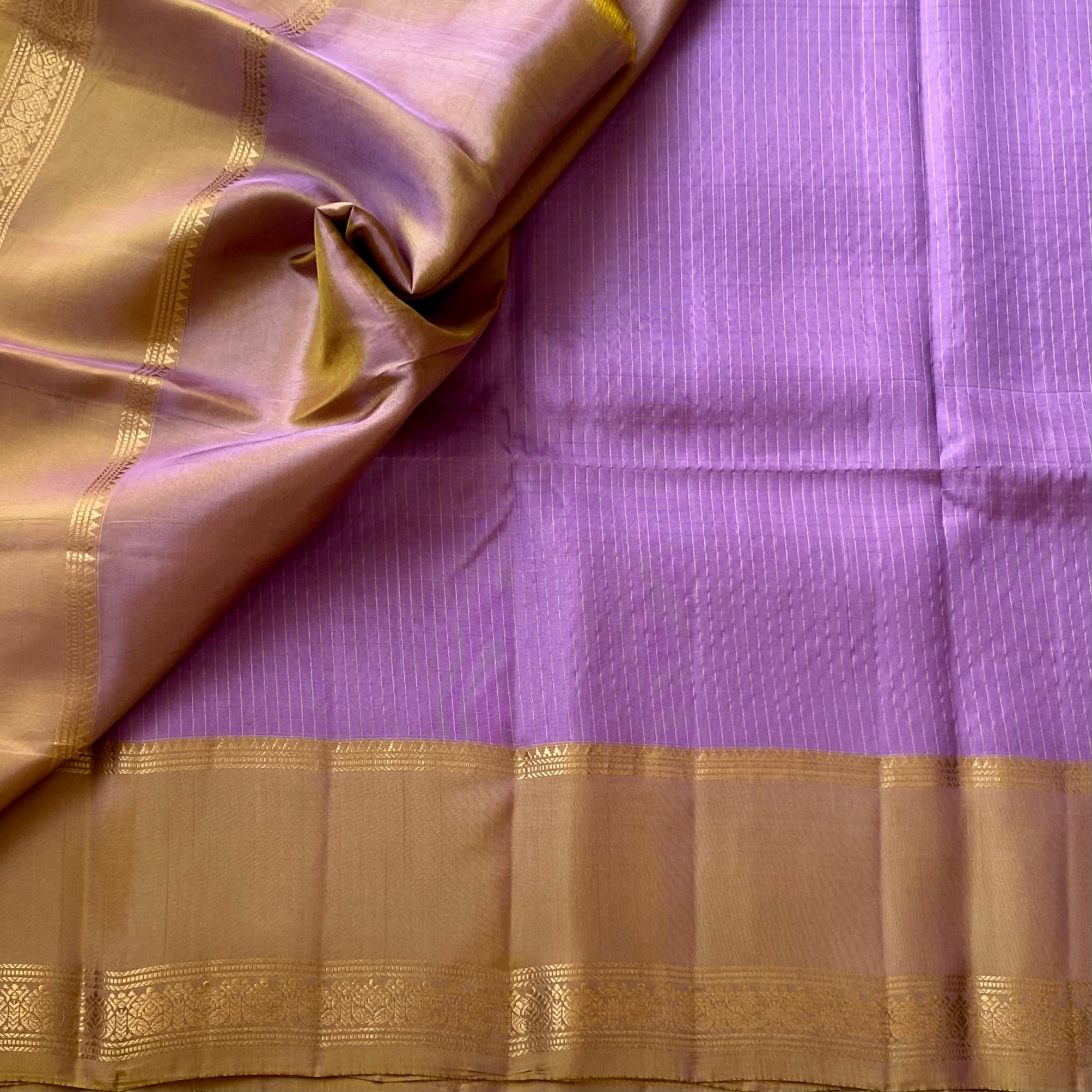 Lavender Mauve Saree Gold Zari Brocade Traditional Pallu Tassels Elegant
