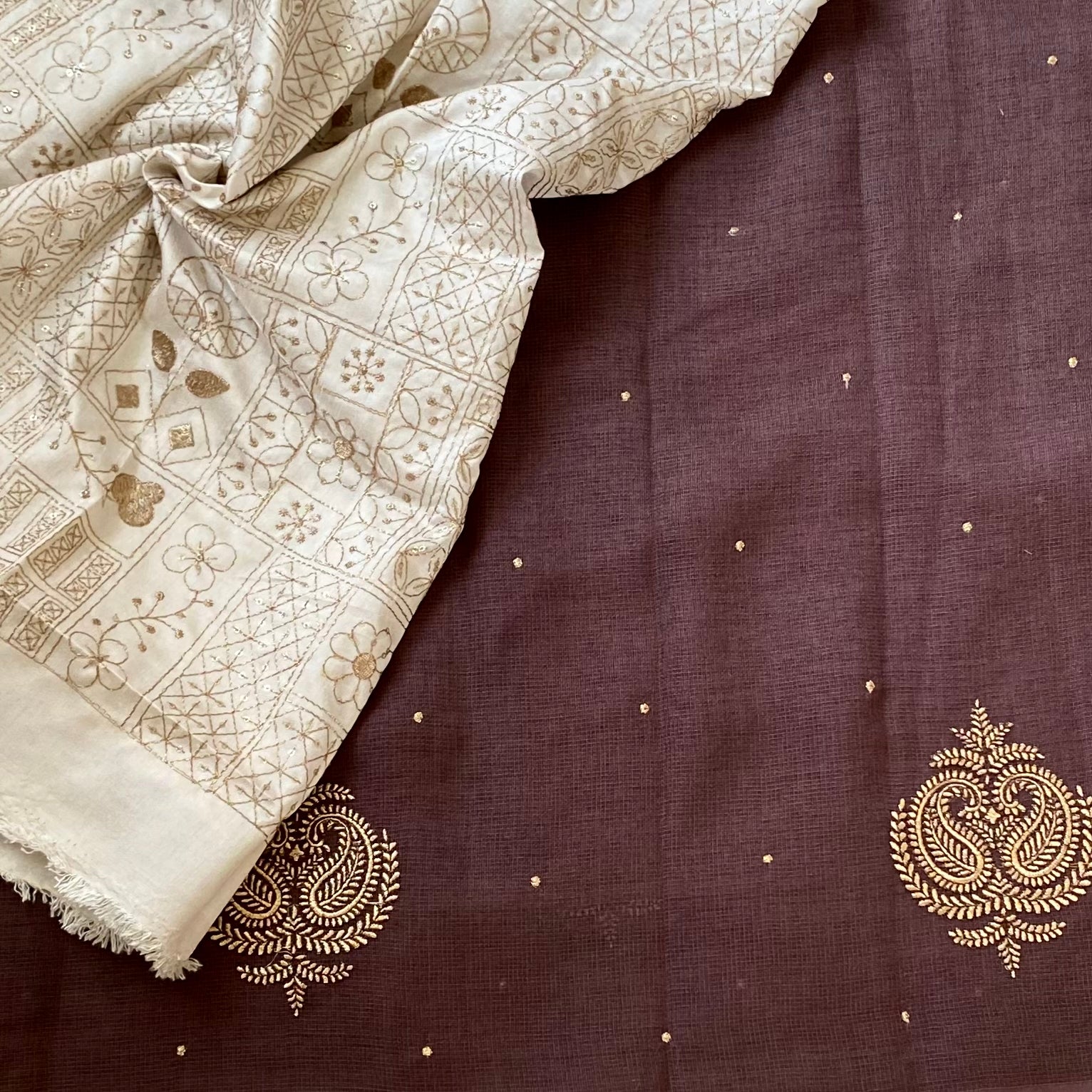 Dusty Plum Embroidered Paisley Saree with Beaded Tassel Gold Zari