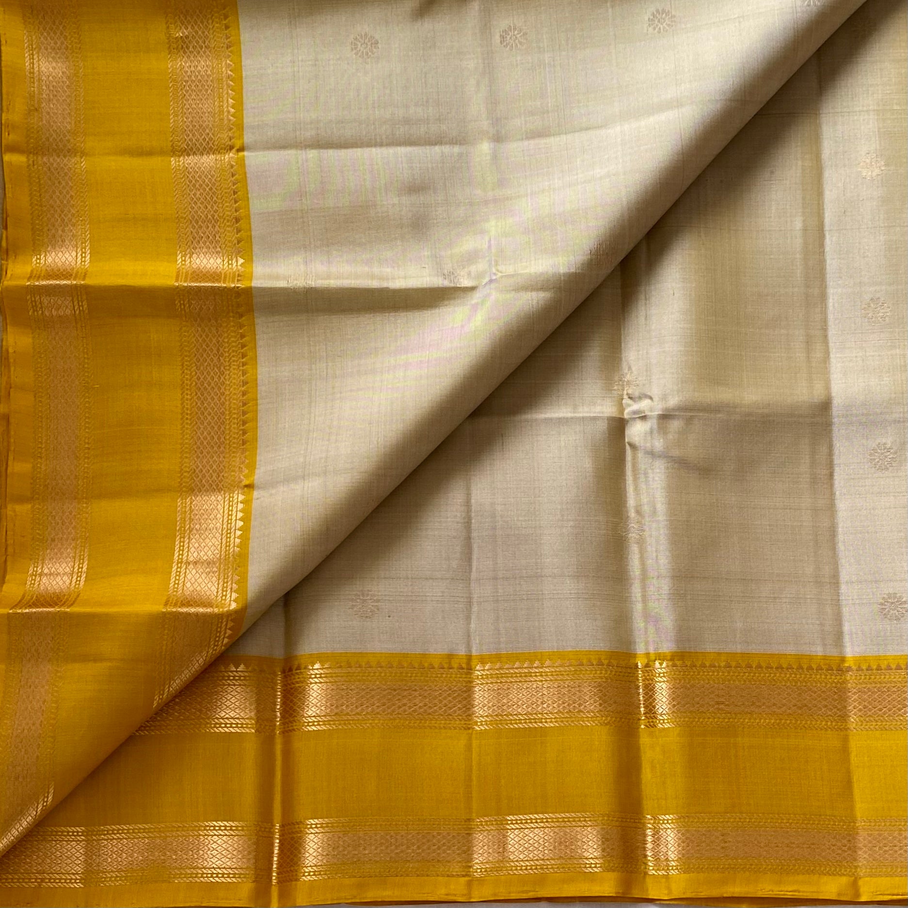 Champagne Beige Designer Pure Silk Saree Mustard Yellow Zari Border Contrast Pallu
