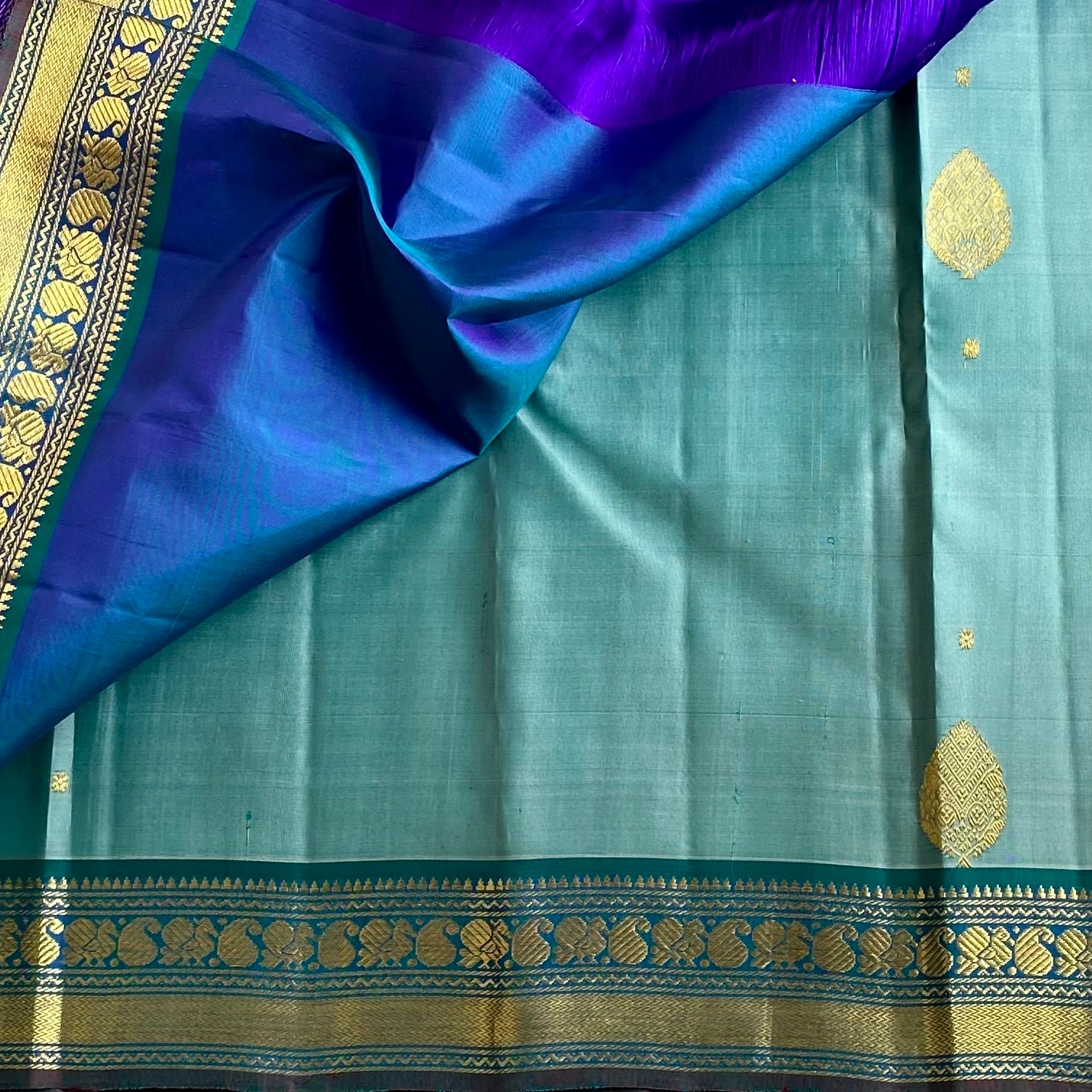 Sea Blue Kanjeevaram Pure Zari Silk Saree With Indigo Purple Pallu