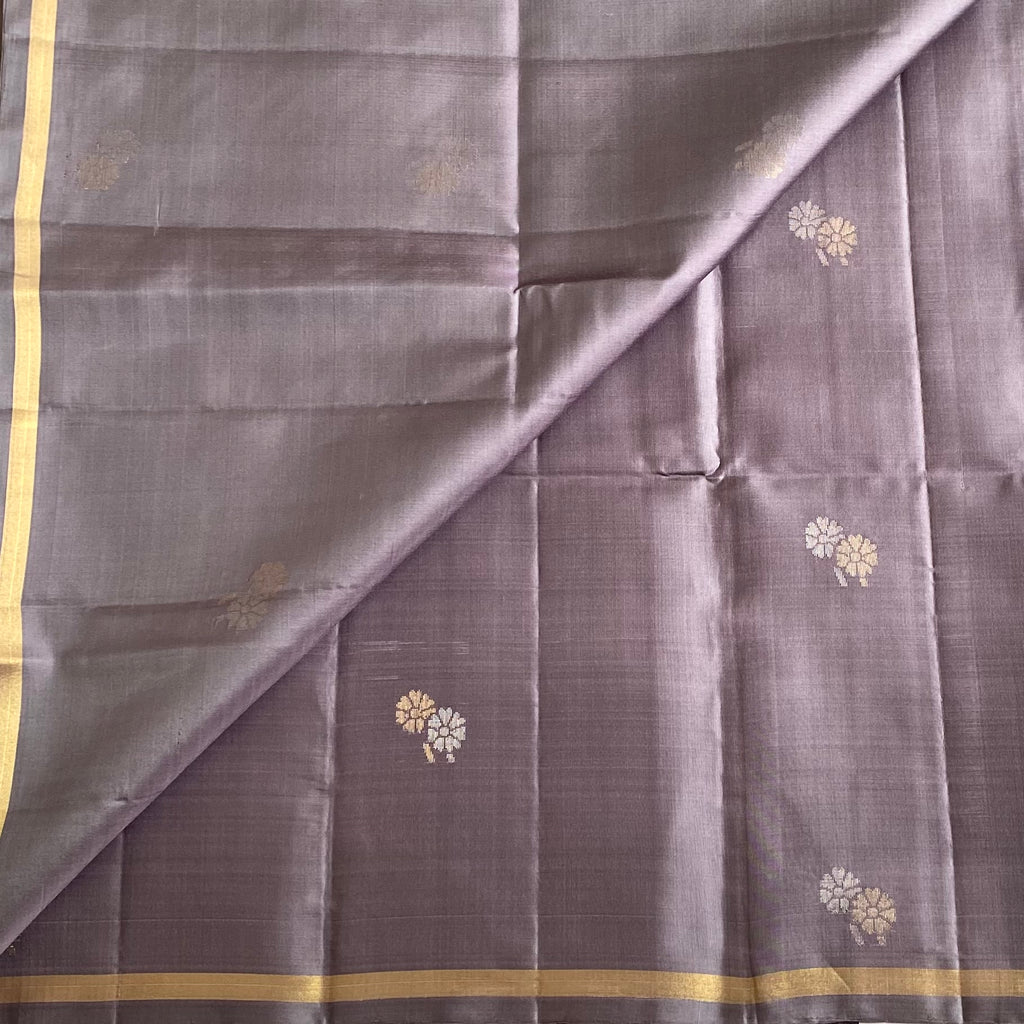 Dusky Mauve Grey Designer Pure Silk Saree With Emerald Green Chevron Pallu