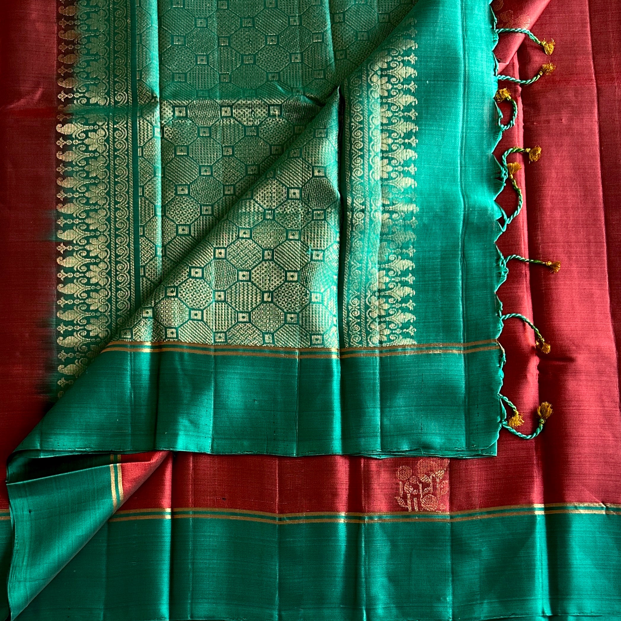 Teal Maroon Silk Saree Gold Zari Geometric Pallu Traditional Wear
