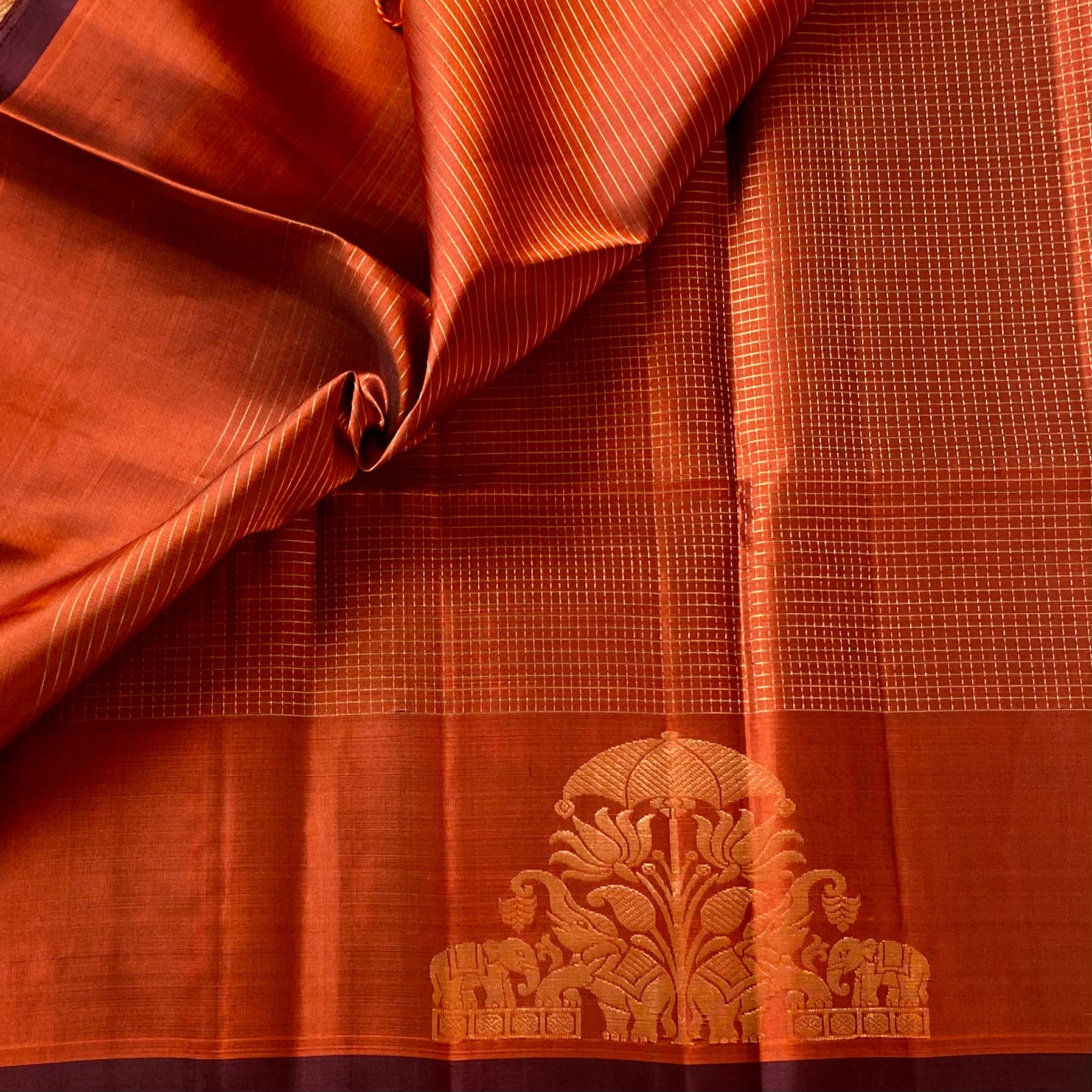 Rust Red Zari Elephant Border Traditional Festive Woven Elegant Saree