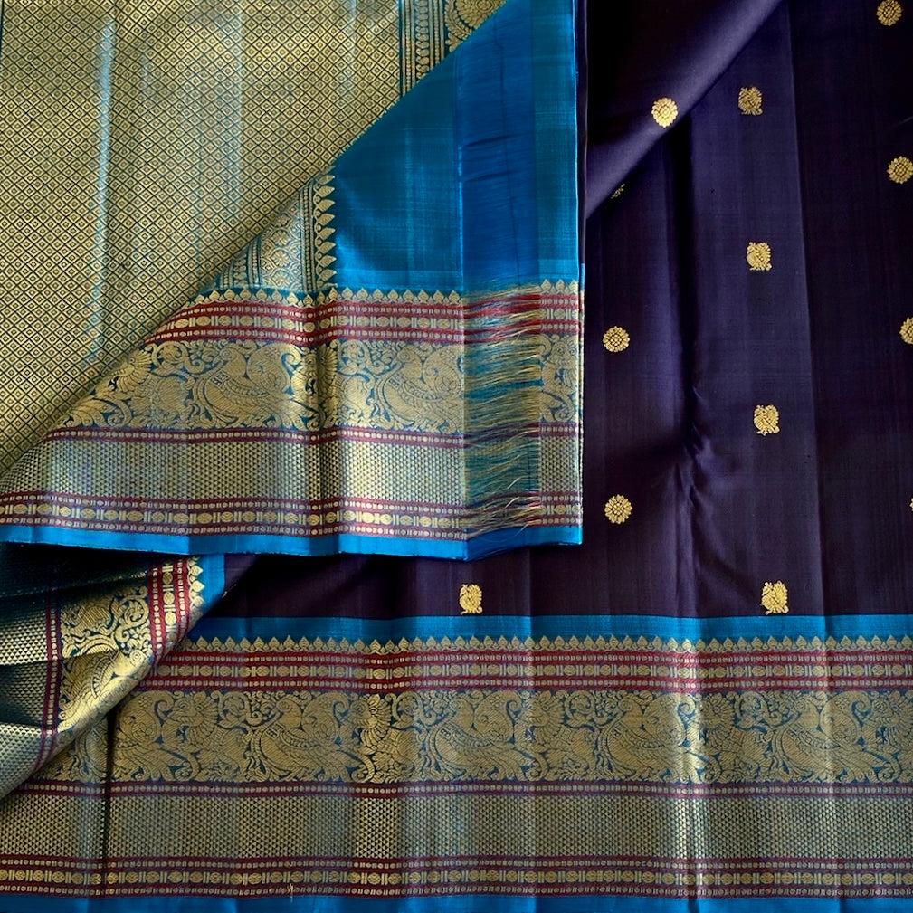 Midnight Navy Blue Kanjeevaram Pure Zari Silk Saree With Blue Pallu