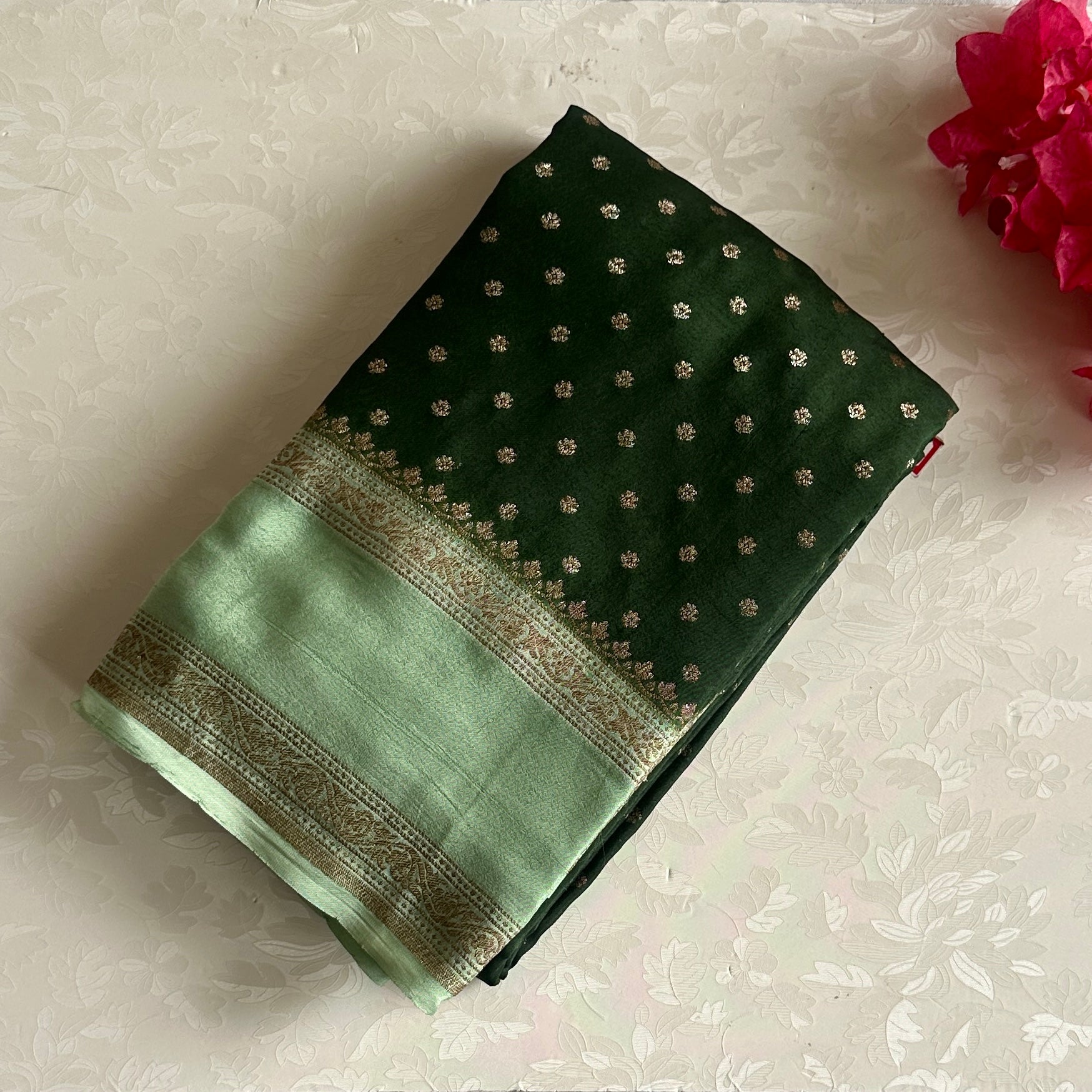 Bottle Green Banarasi Crepe Silk Saree With Mint Green Pallu