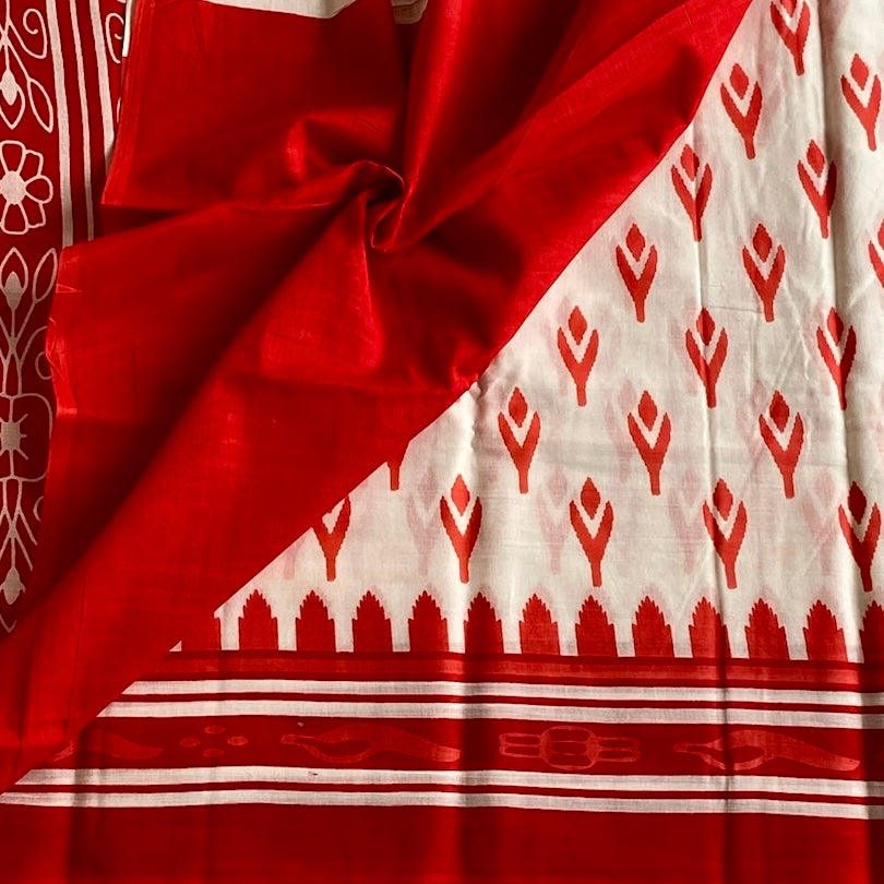 Ivory White With Crimson Red Everyday Elegance Printed Pallu