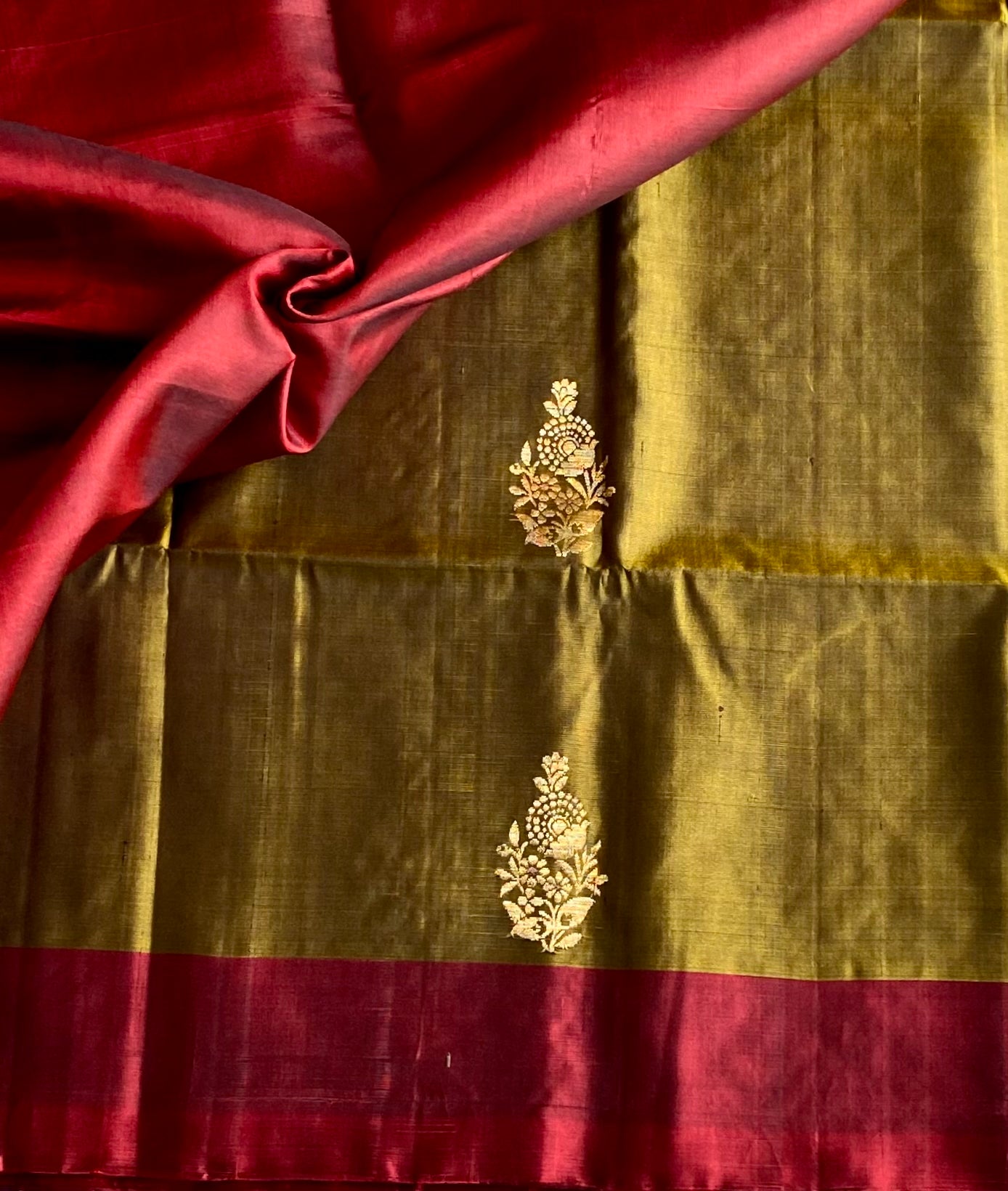 Olive Green Silk Saree Burgundy Pallu Gold Zari Floral Buta