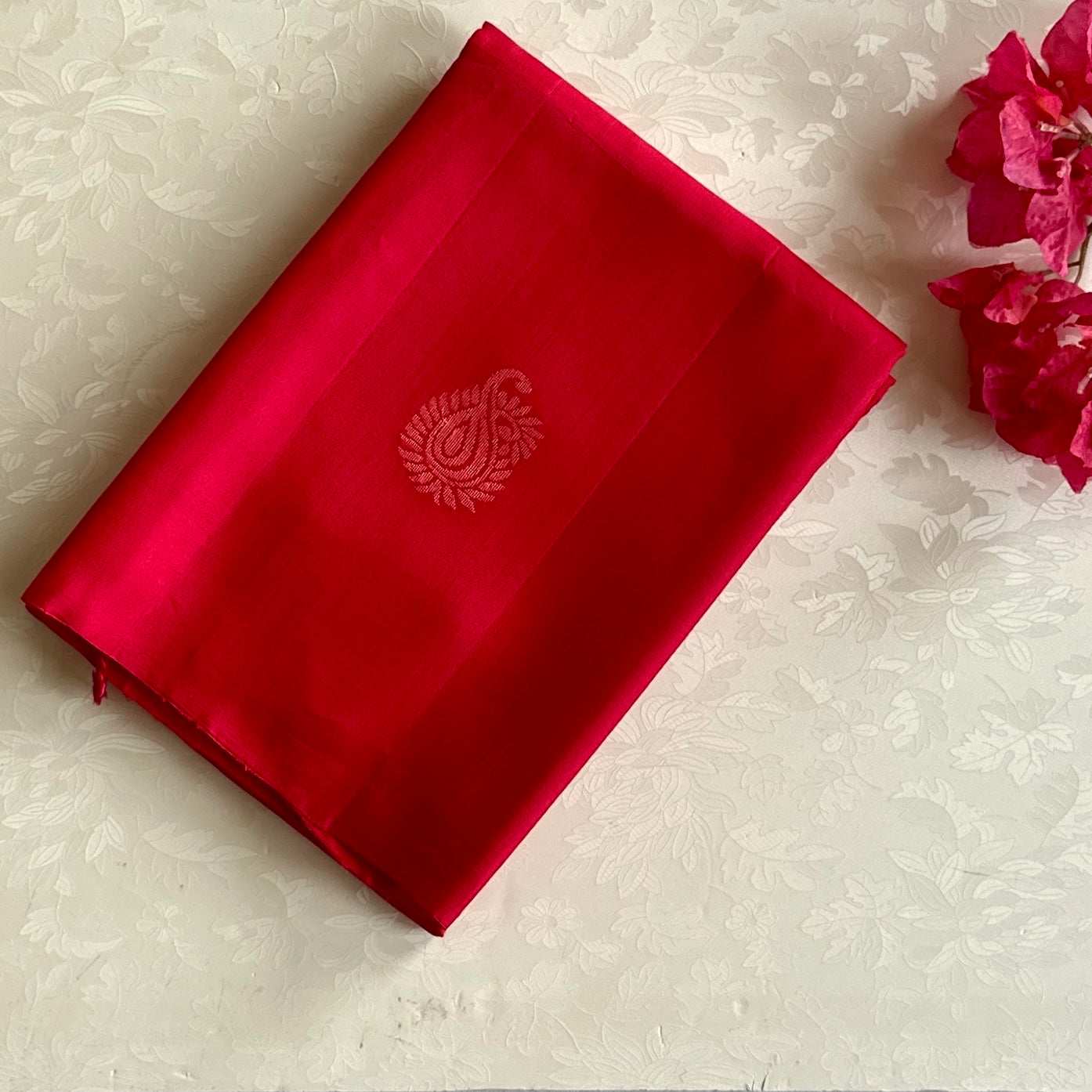 Elegant Fuchsia Silk Paisley Saree with Gold Zari Diamond Pallu