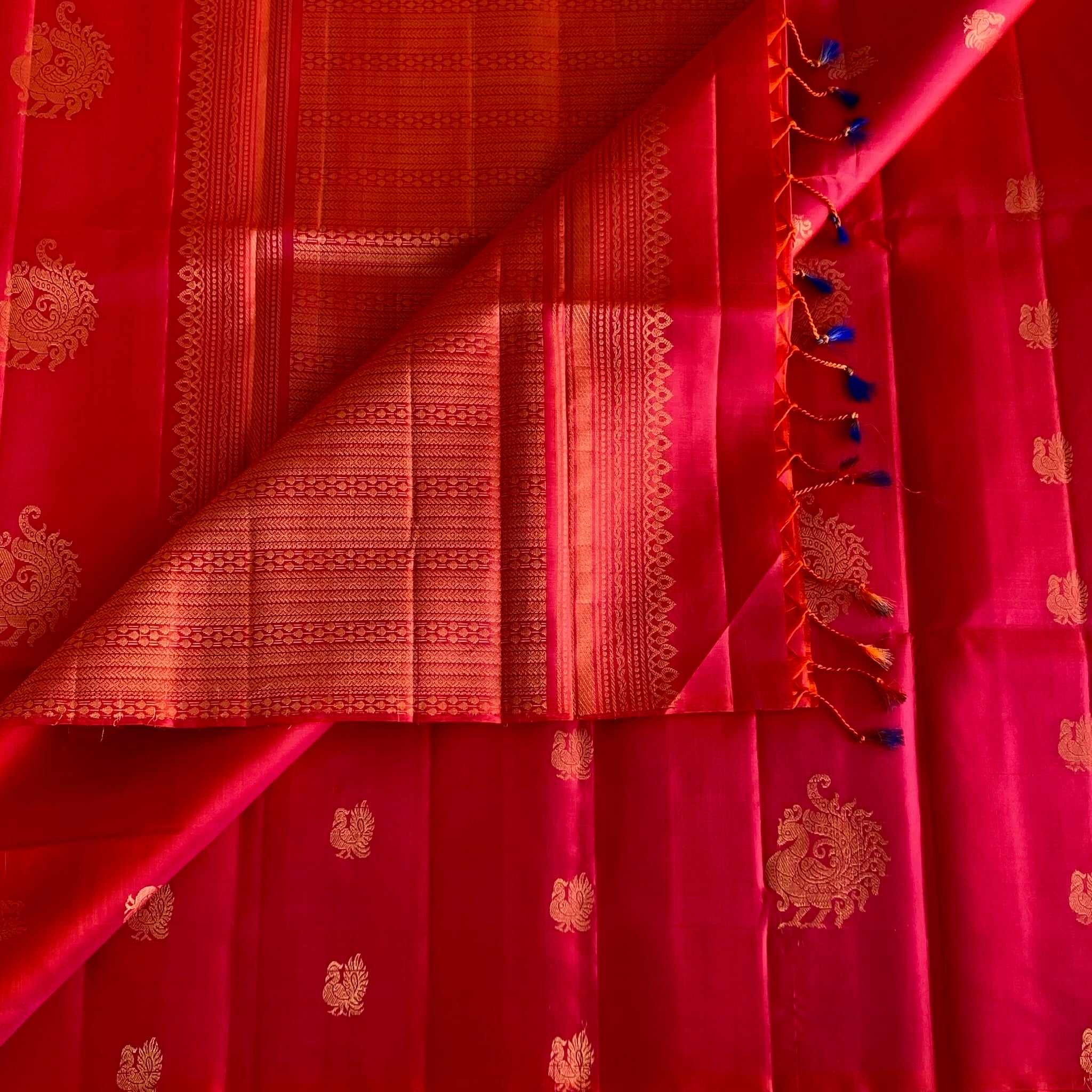 Kanakambari Pink Designer Pure Silk with intricate Pallu