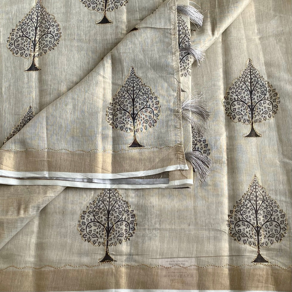 Muted Greyish Beige Soft Tussar Saree With Printed Designer Blouse
