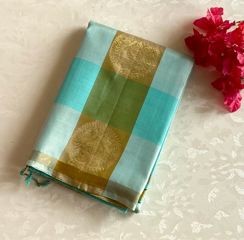 Elegant Aqua Woven Medallion Zari Saree Perfect For Traditional Celebrations