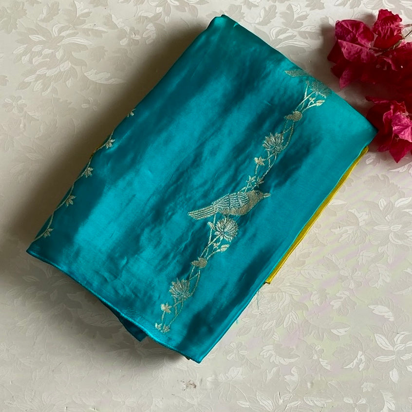 Azure Blue Soft Tussar Silk Saree With Chartreuse Pallu And Gold Zari