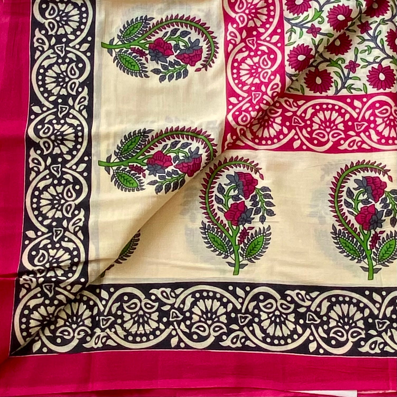 Ivory Magenta Paisley Floral Cotton Saree With Black Printed Border