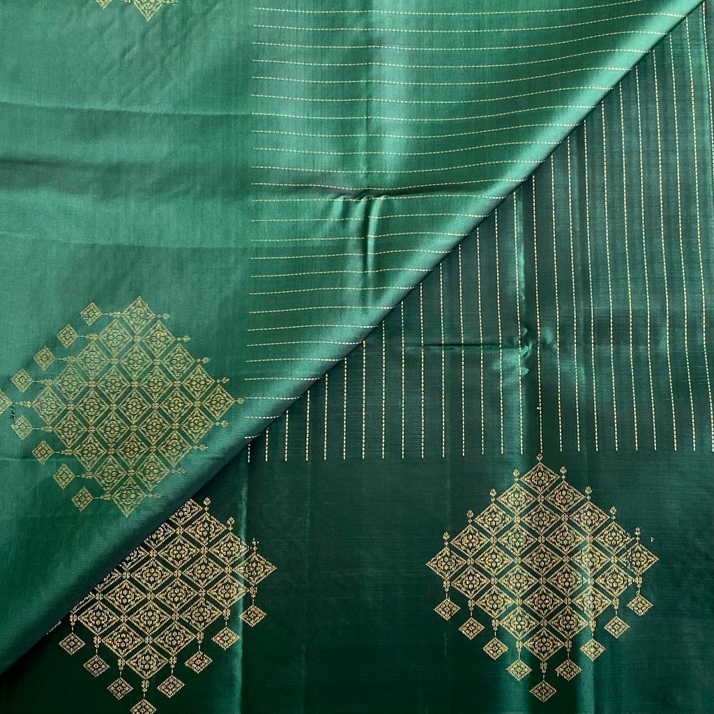 Deep Emerald Green Designer Pure Silk Saree With Antique Gold Pallu