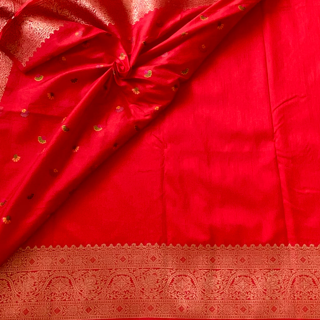 Red Silk Paisley Pallu Saree With Golden Brocade Border Tassels