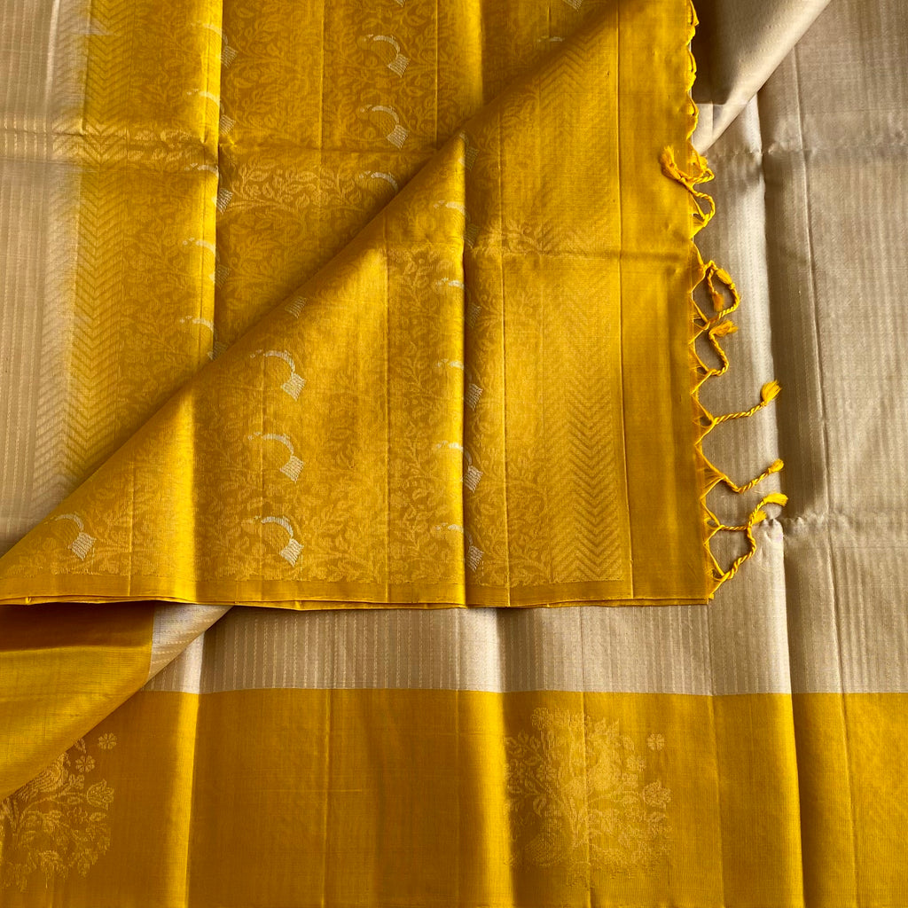 Champagne Beige Designer Pure Silk Saree With Mustard Yellow Pallu