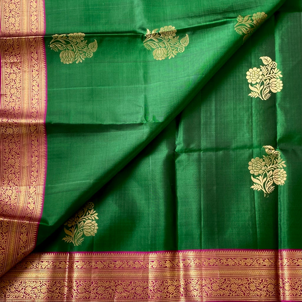 Emerald Green Silk Saree Fuchsia Pallu Gold Zari Floral Motifs