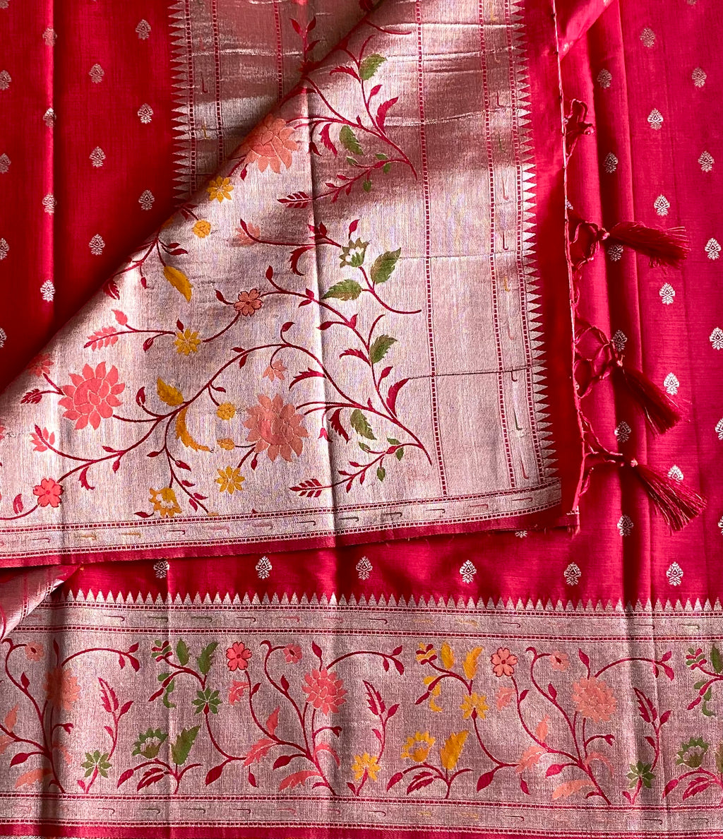 Magenta Silk Saree Floral Brocade Border Rose Gold Tassel Pallu