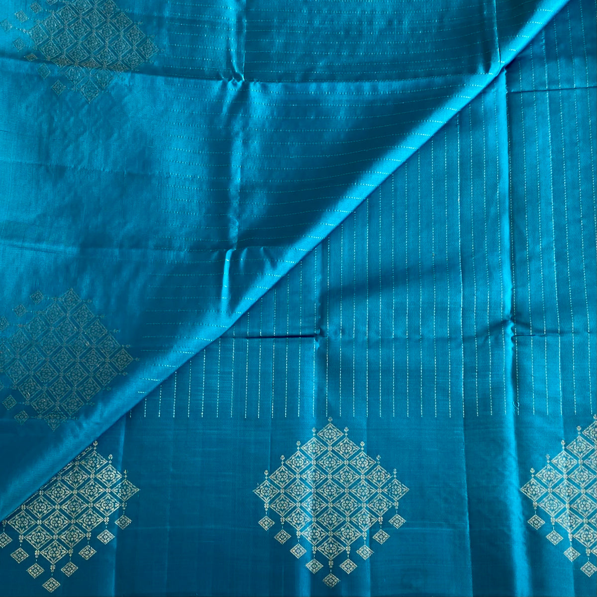 Deep Sky Blue Designer Pure Silk Saree With Antique Zari Pallu
