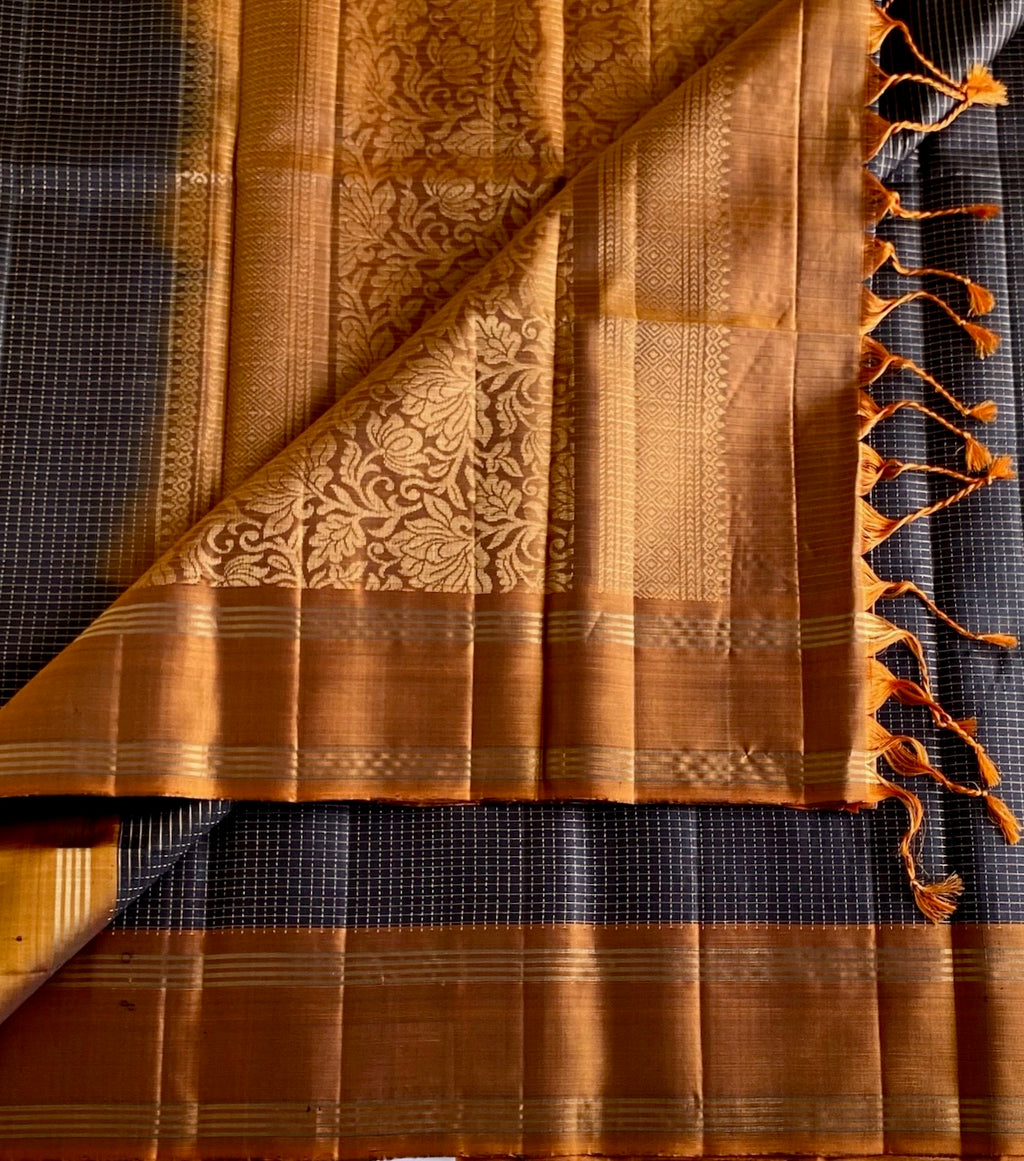 Navy Blue Designer Pure Silk Saree With Antique Gold Pallu