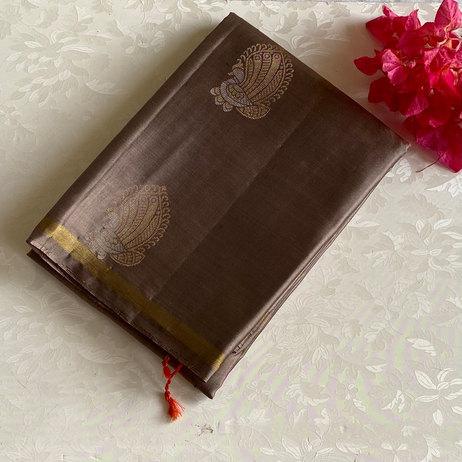 Mocha Metallic Shade Designer Pure Silk Saree With Rani Pink Pallu