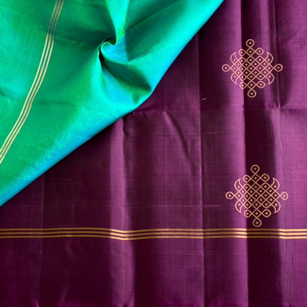Deep Plum Designer Pure Silk Saree With Turquoise Kollam Stunner